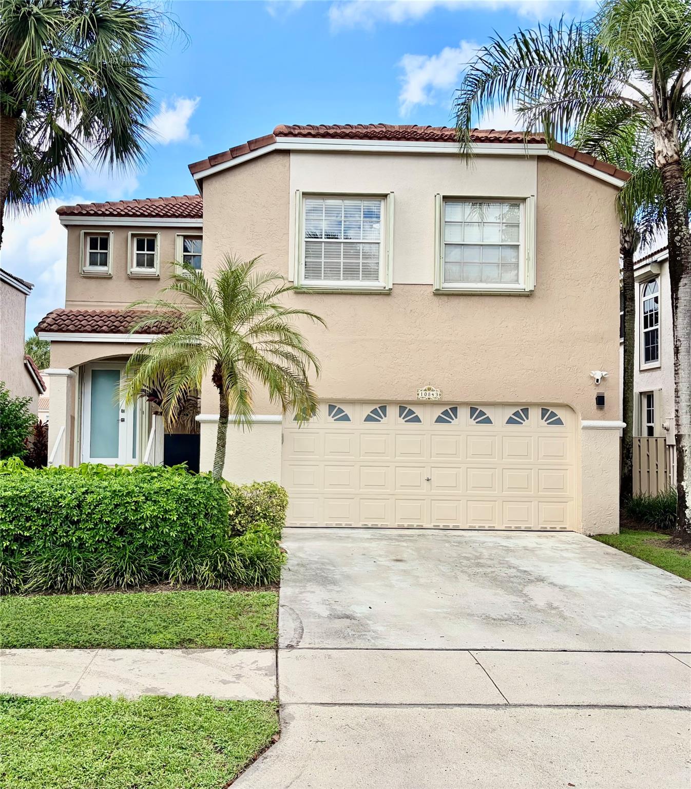 10843 NW 12th Ct