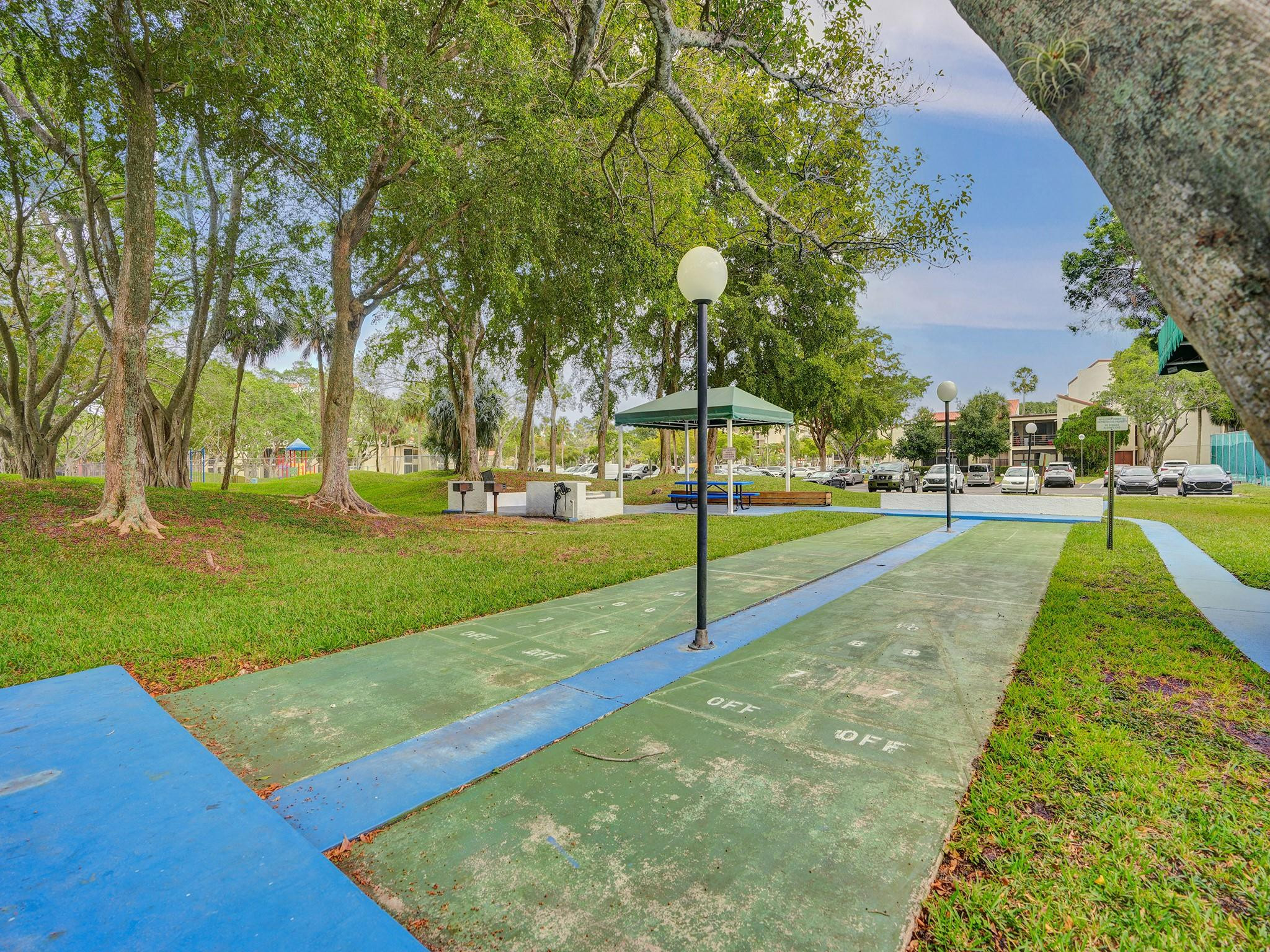 2208 S Cypress Bend Dr 401