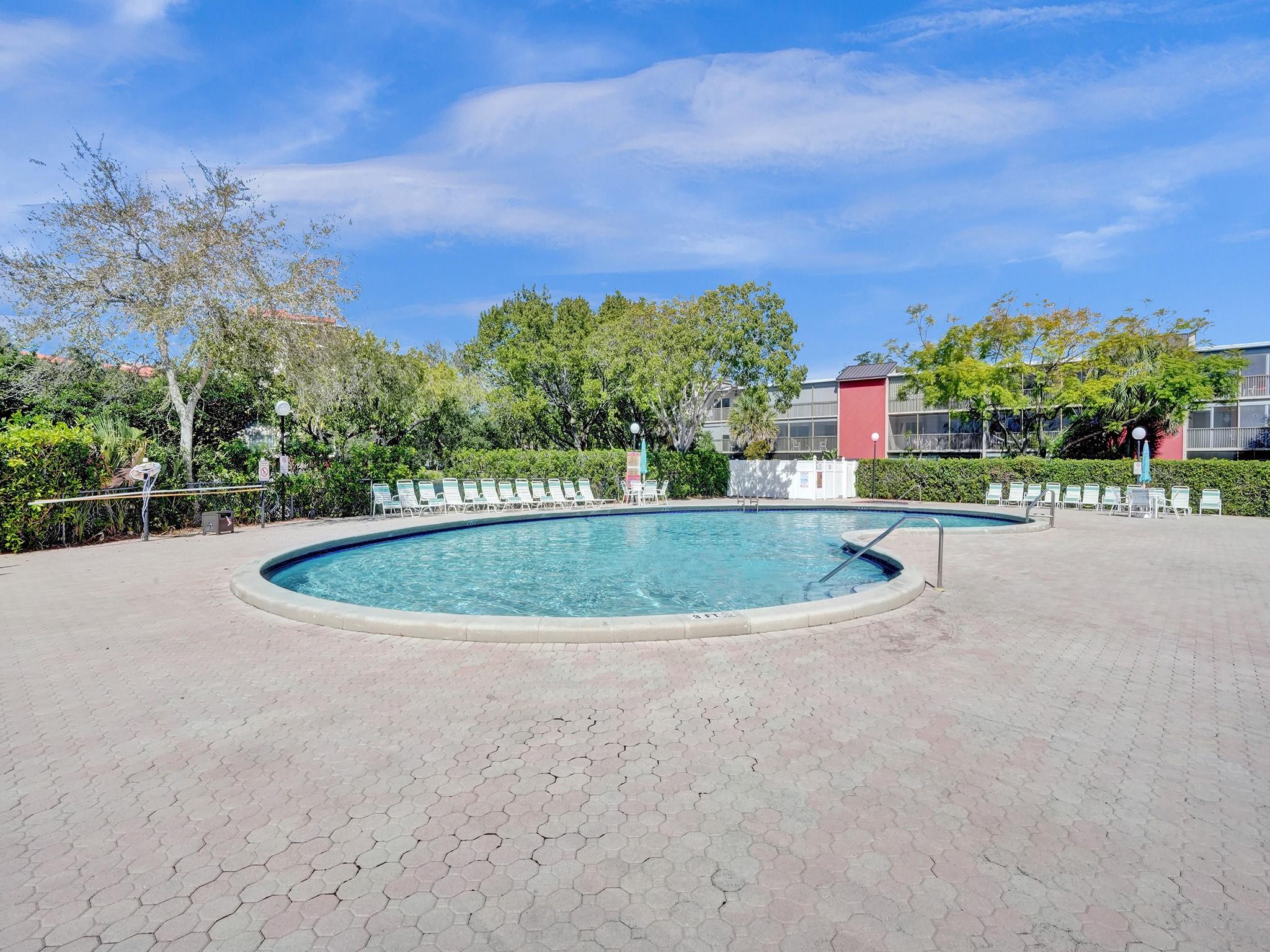 2208 S Cypress Bend Dr 401