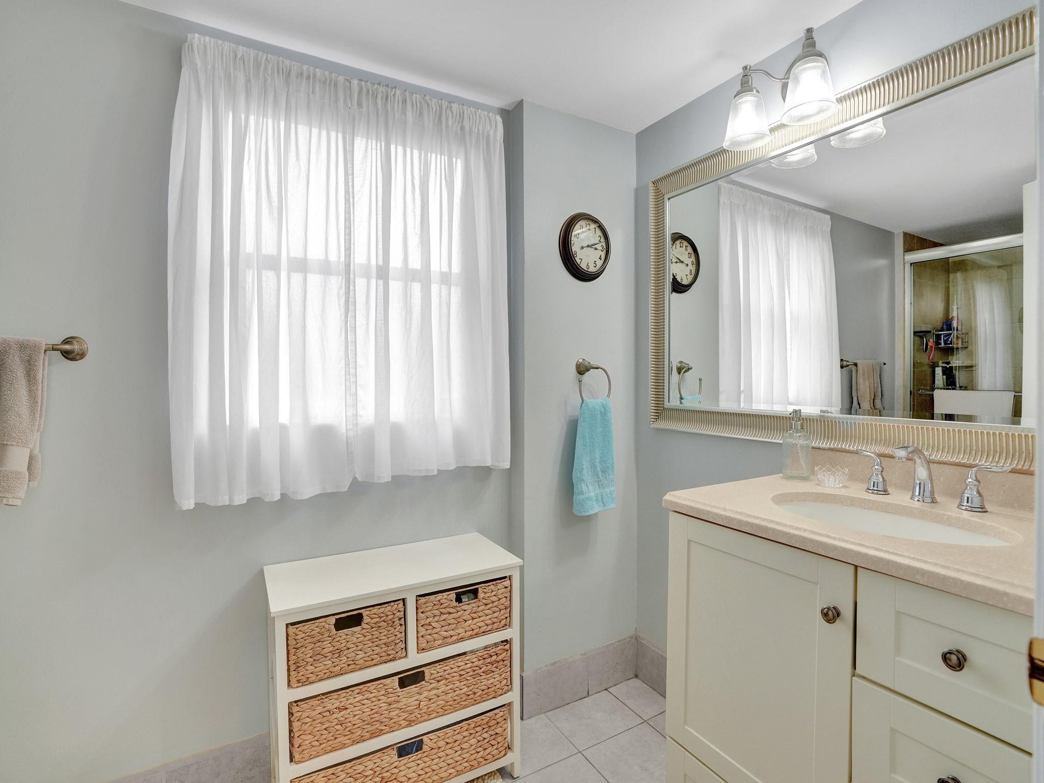 2208 S Cypress Bend Dr 401