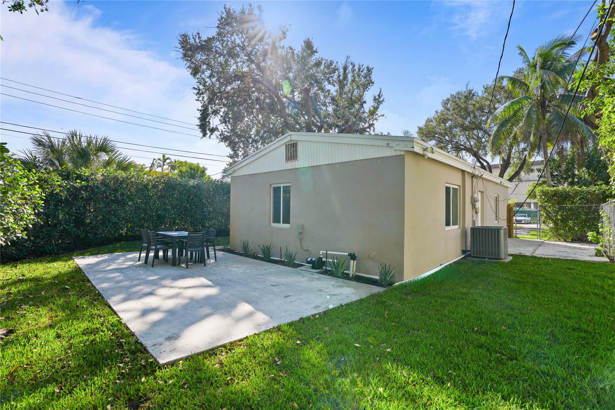 1779 NE 168th
