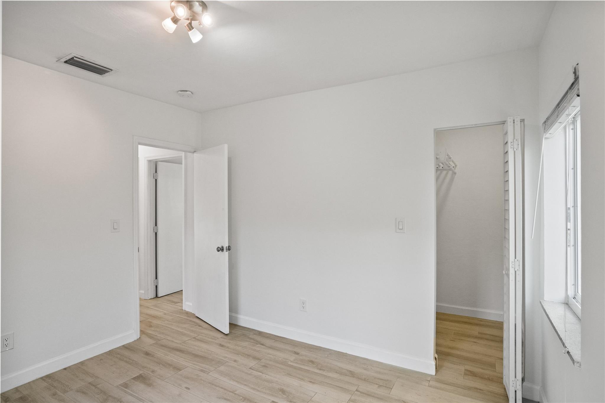 1779 NE 168th