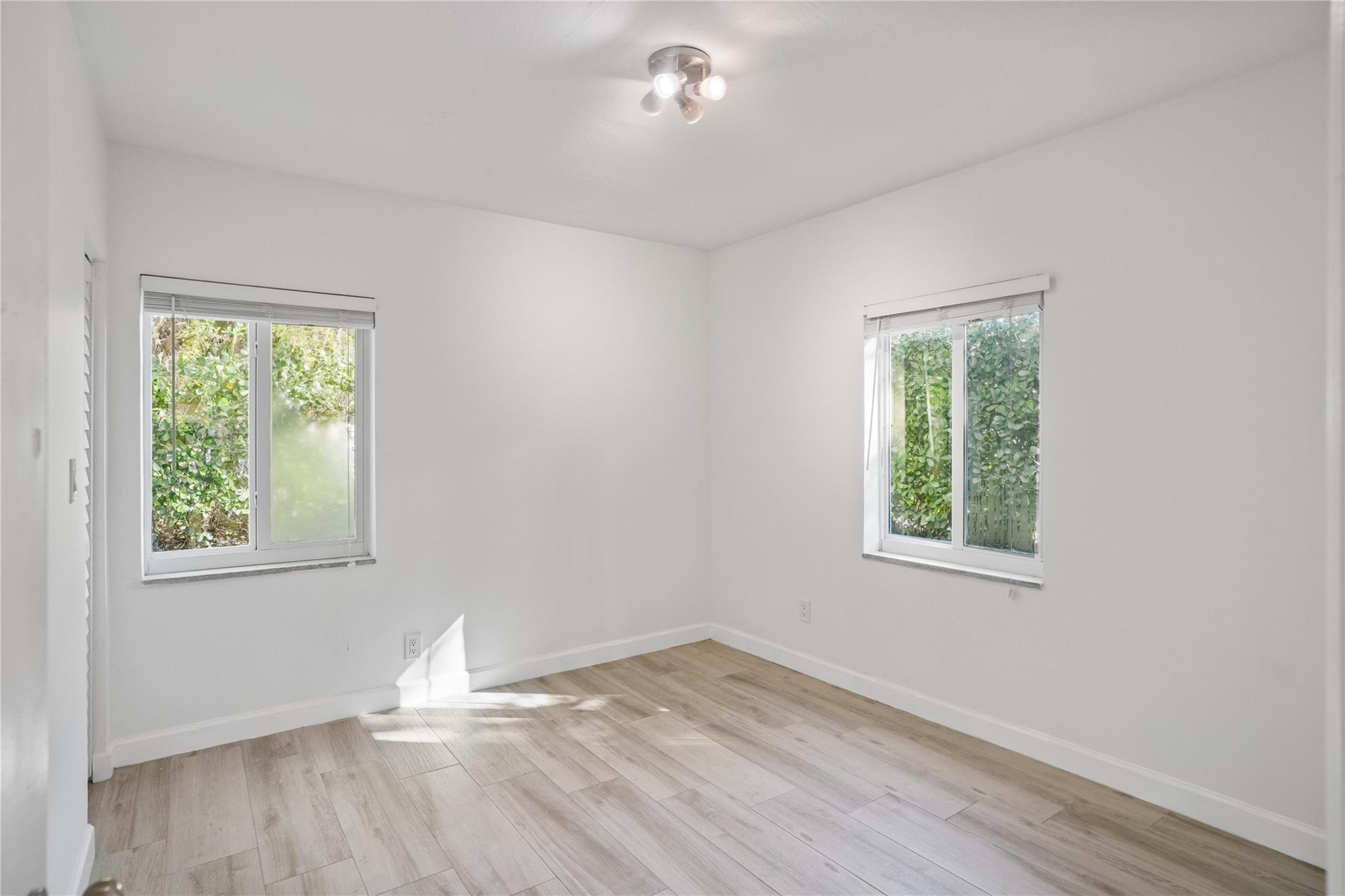1779 NE 168th