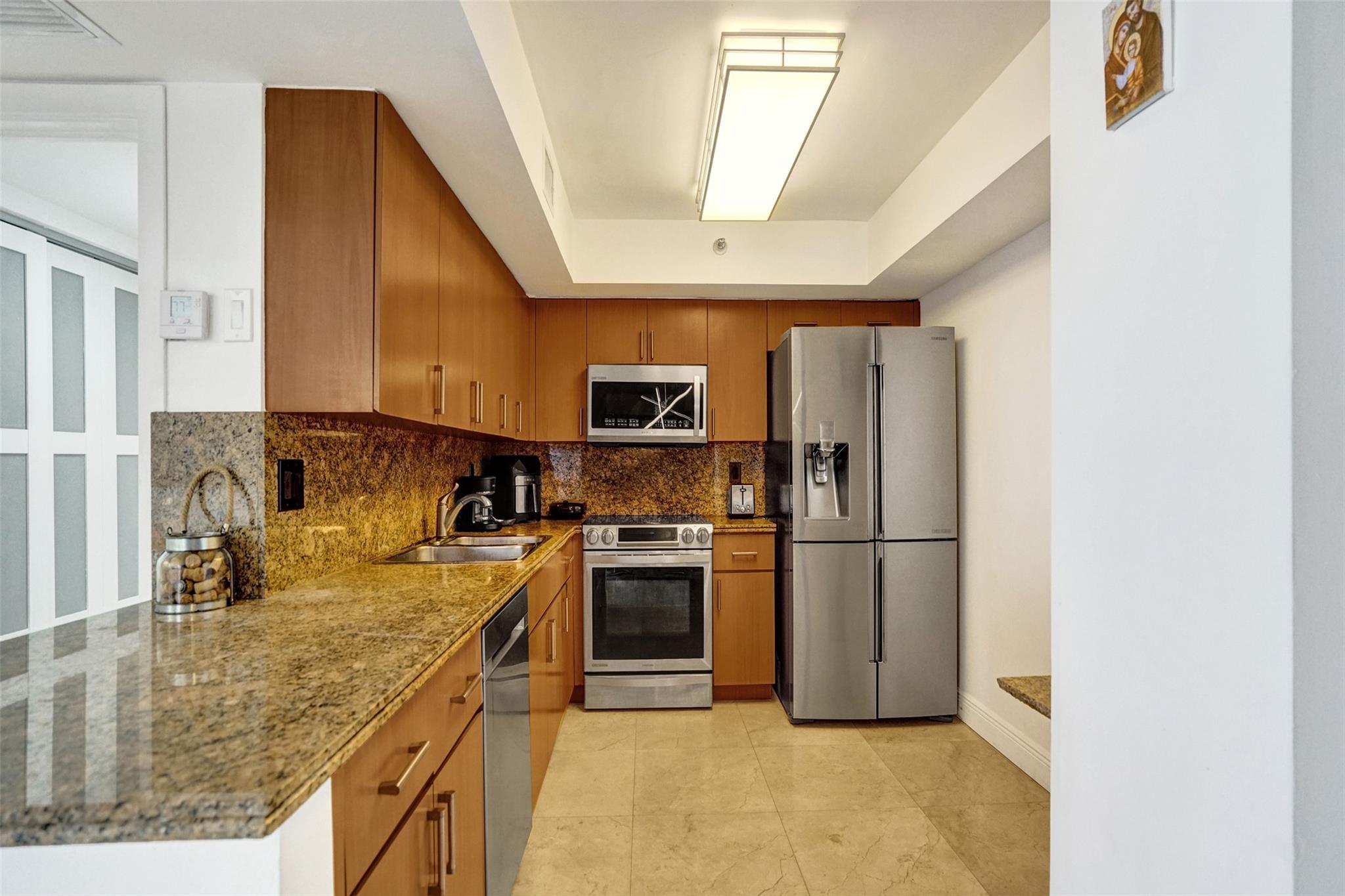 19101 NE 36th Ct 1709