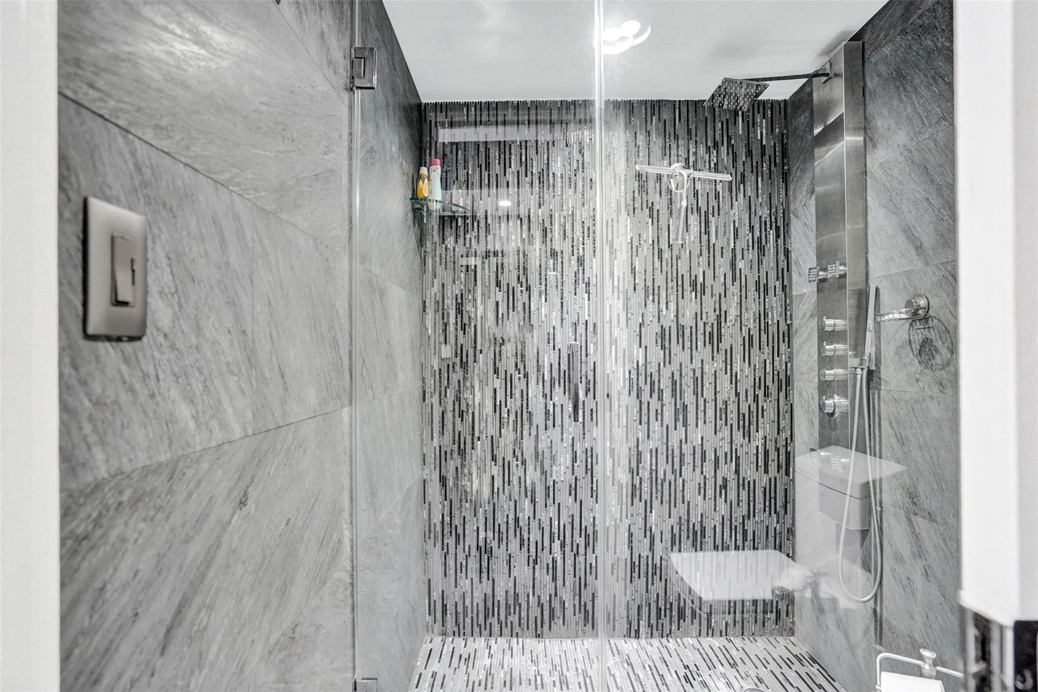 19101 NE 36th Ct 1709