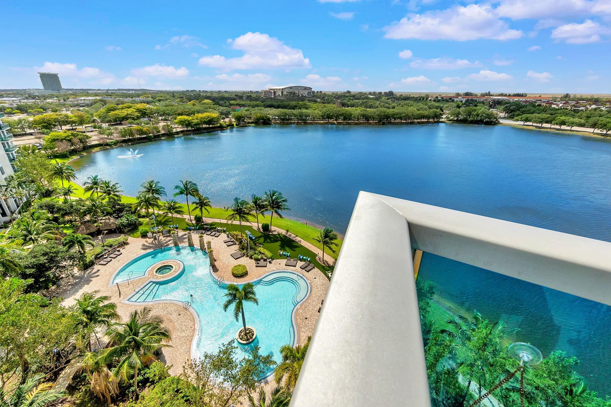 2641 N Flamingo Rd 1105N