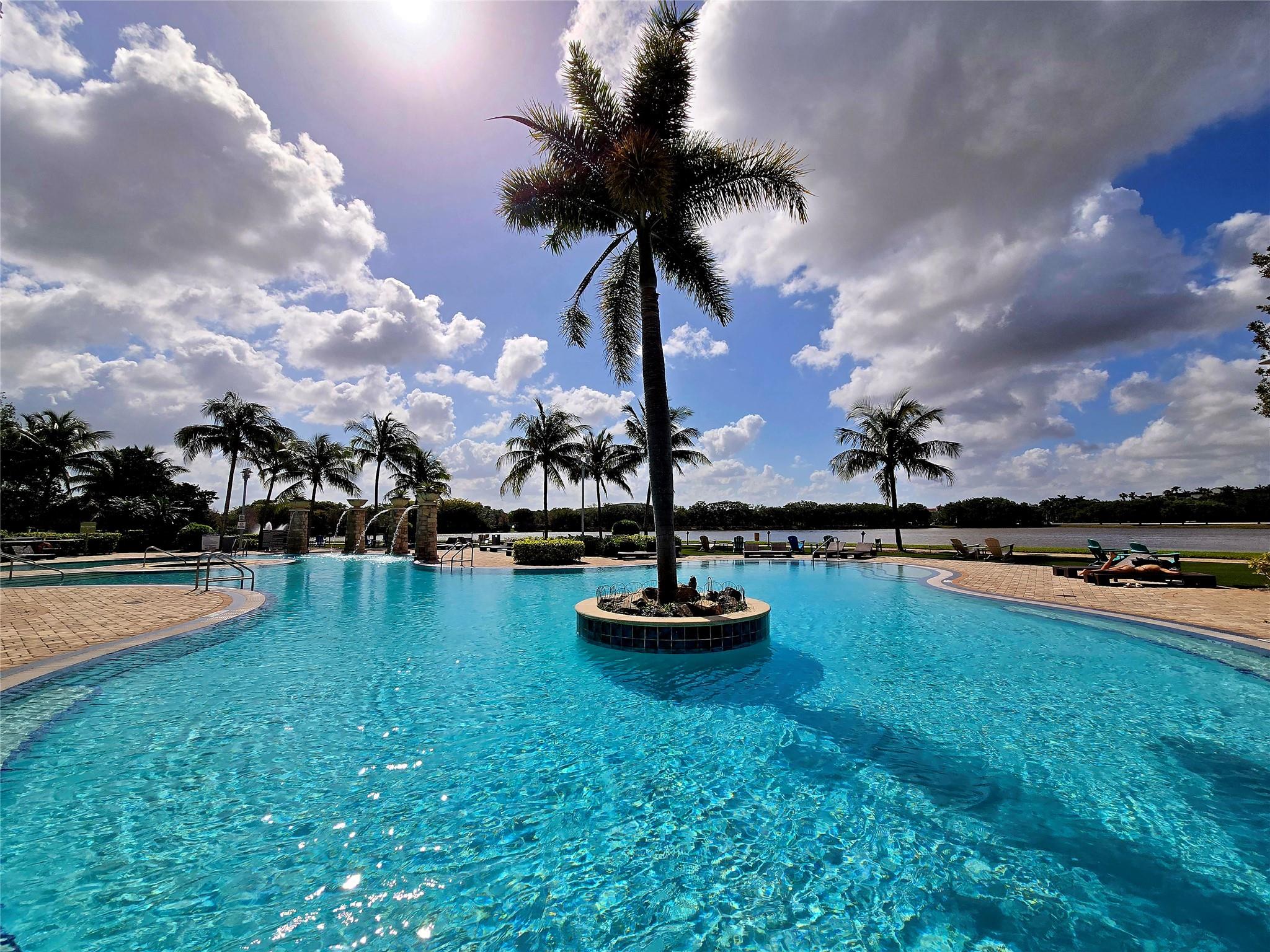 2641 N Flamingo Rd 1105N