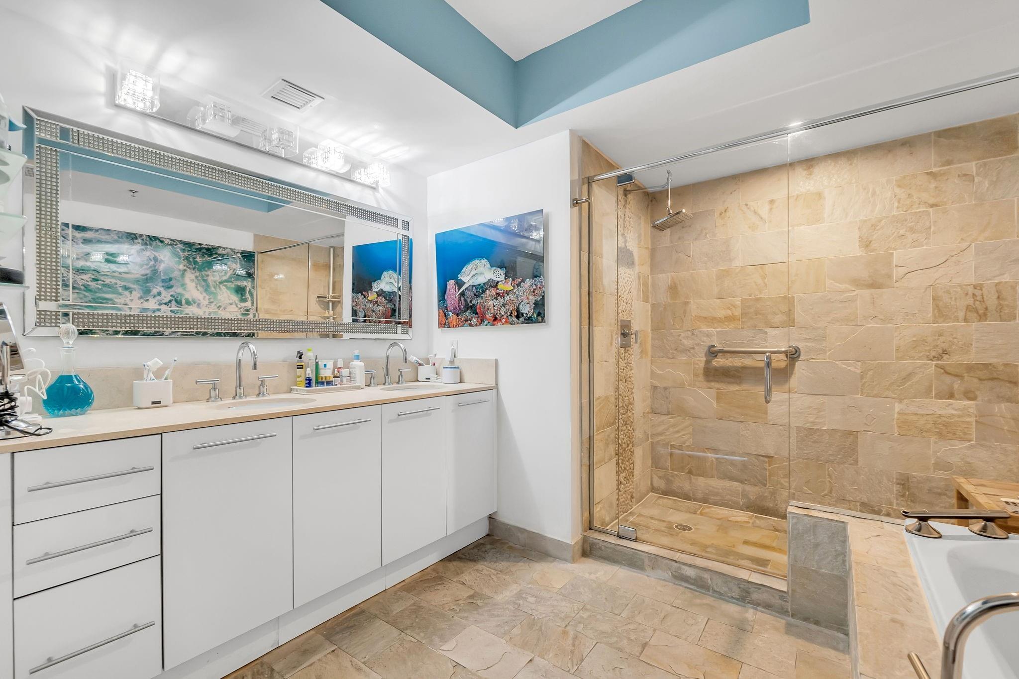 2641 N Flamingo Rd 1105N