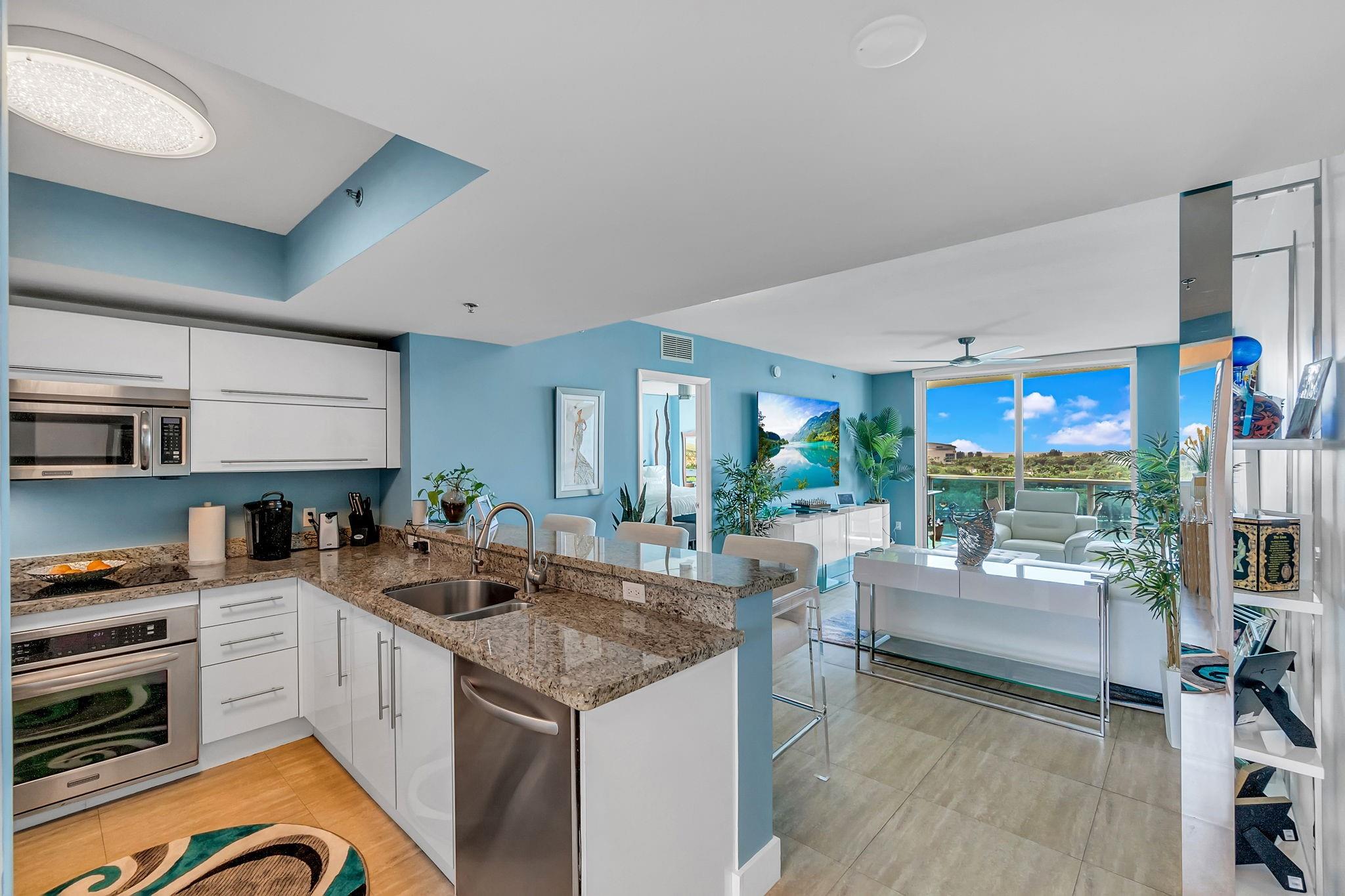 2641 N Flamingo Rd 1105N