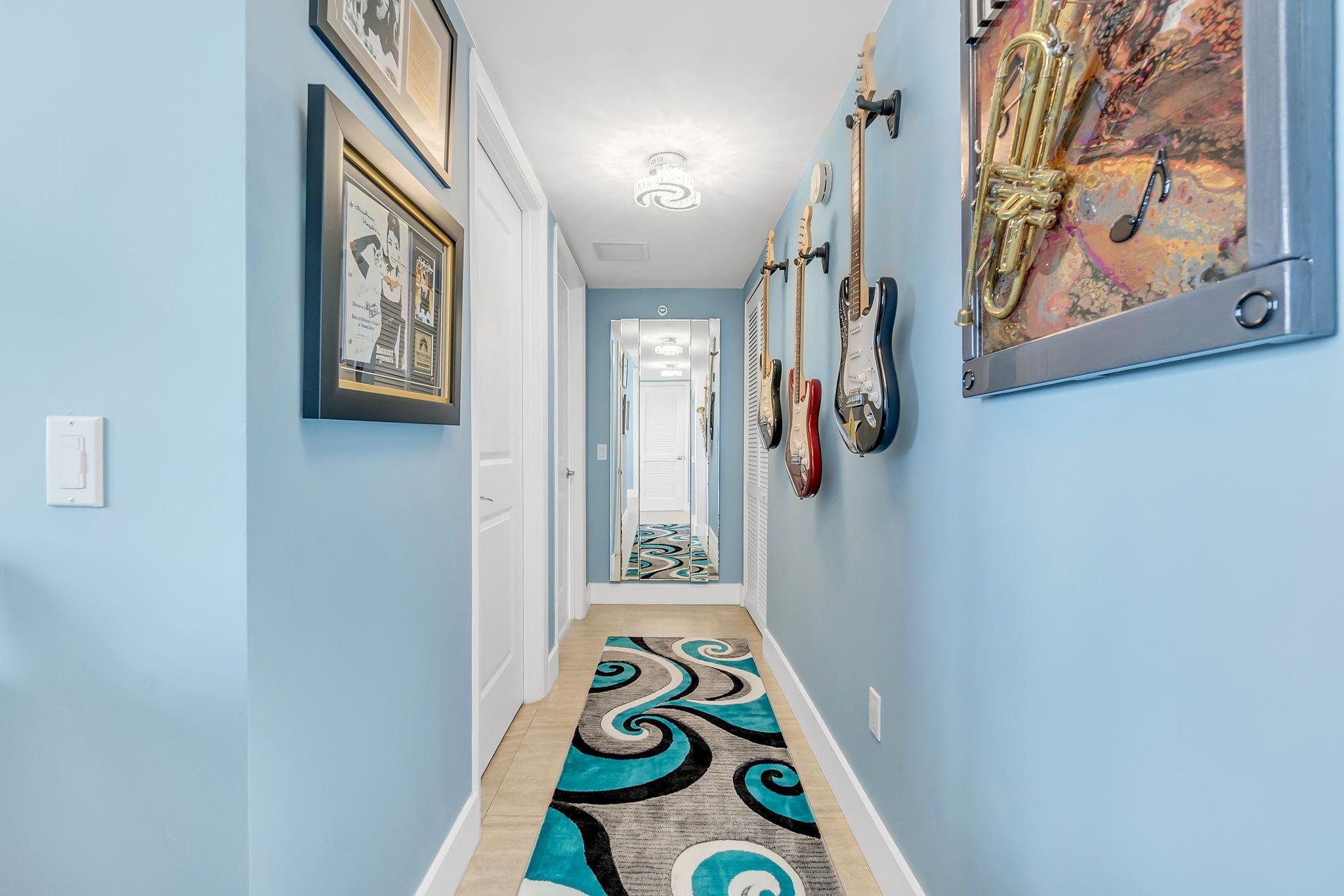 2641 N Flamingo Rd 1105N