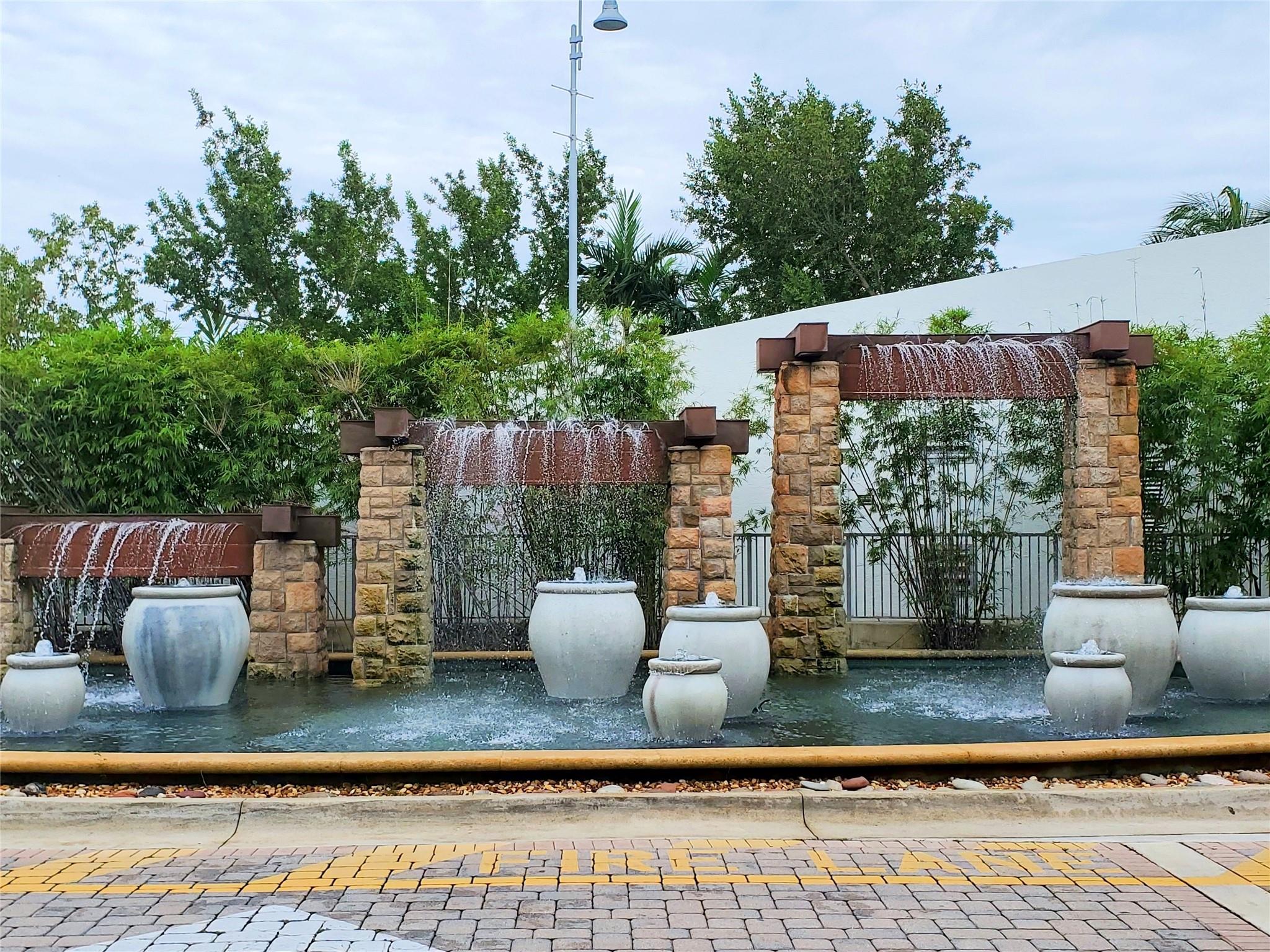 2641 N Flamingo Rd 1105N