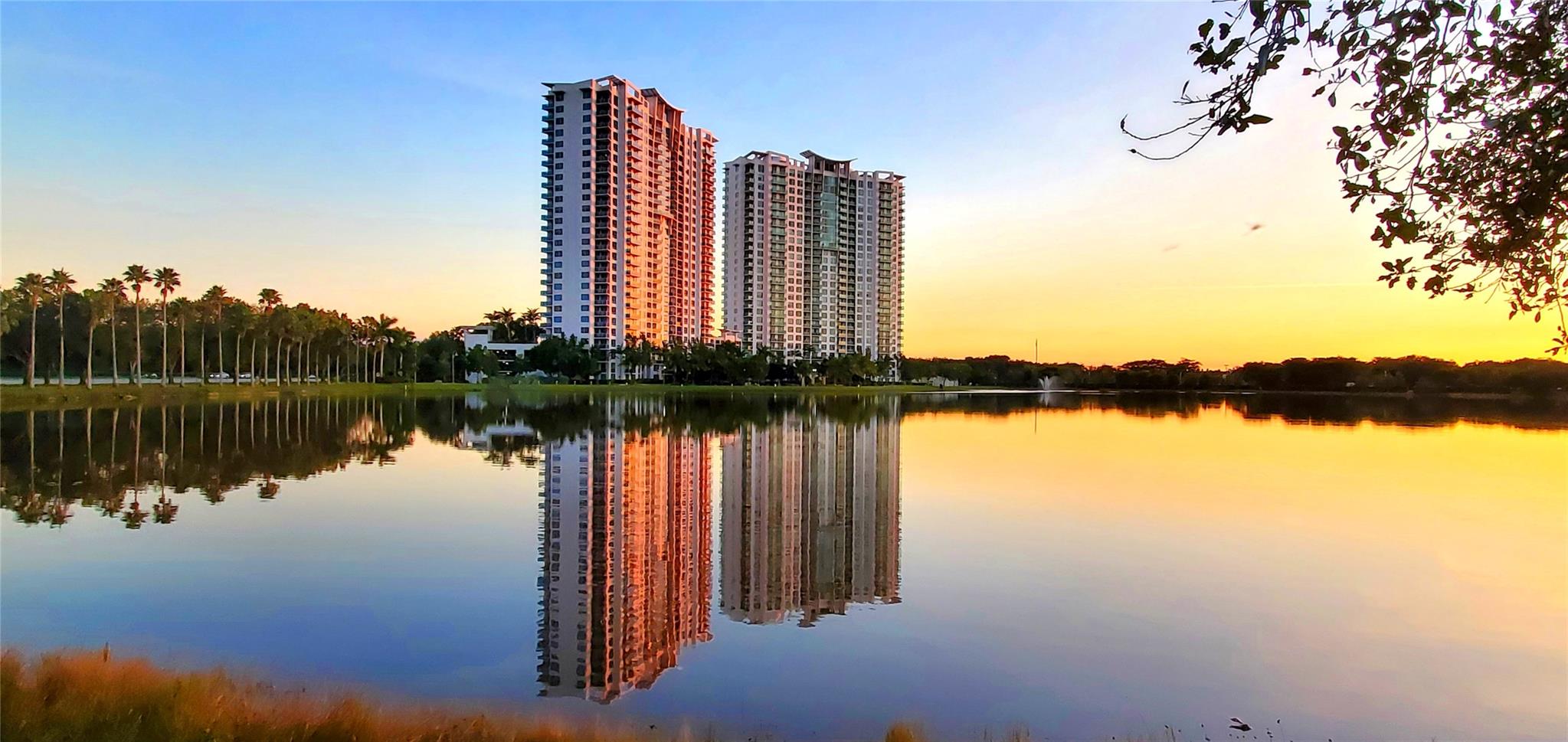 2641 N Flamingo Rd 1105N