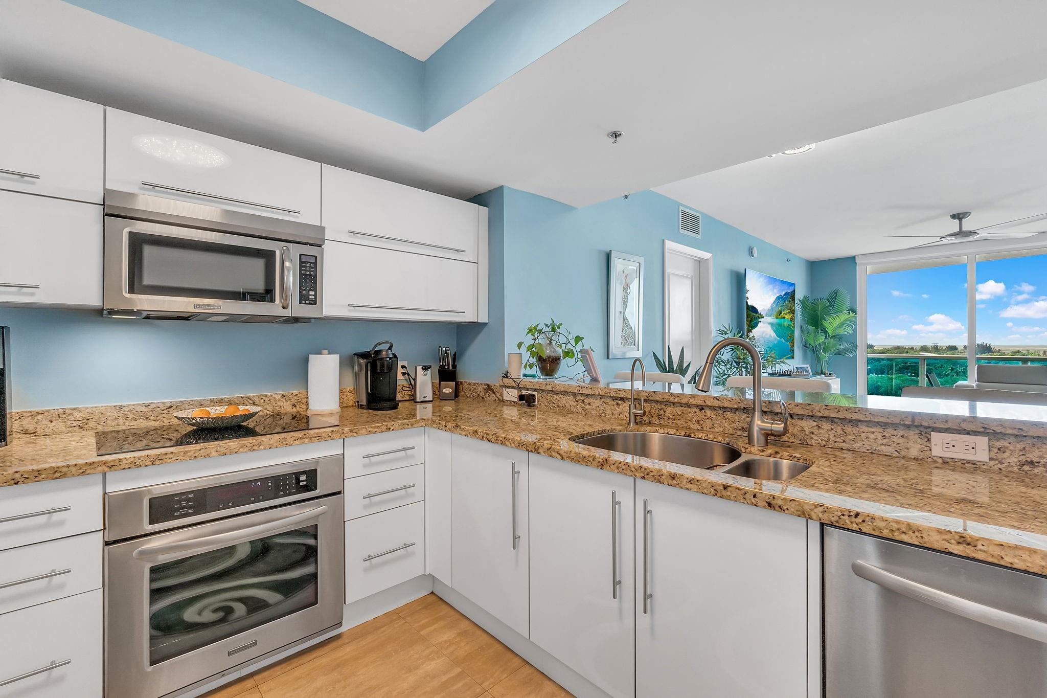 2641 N Flamingo Rd 1105N