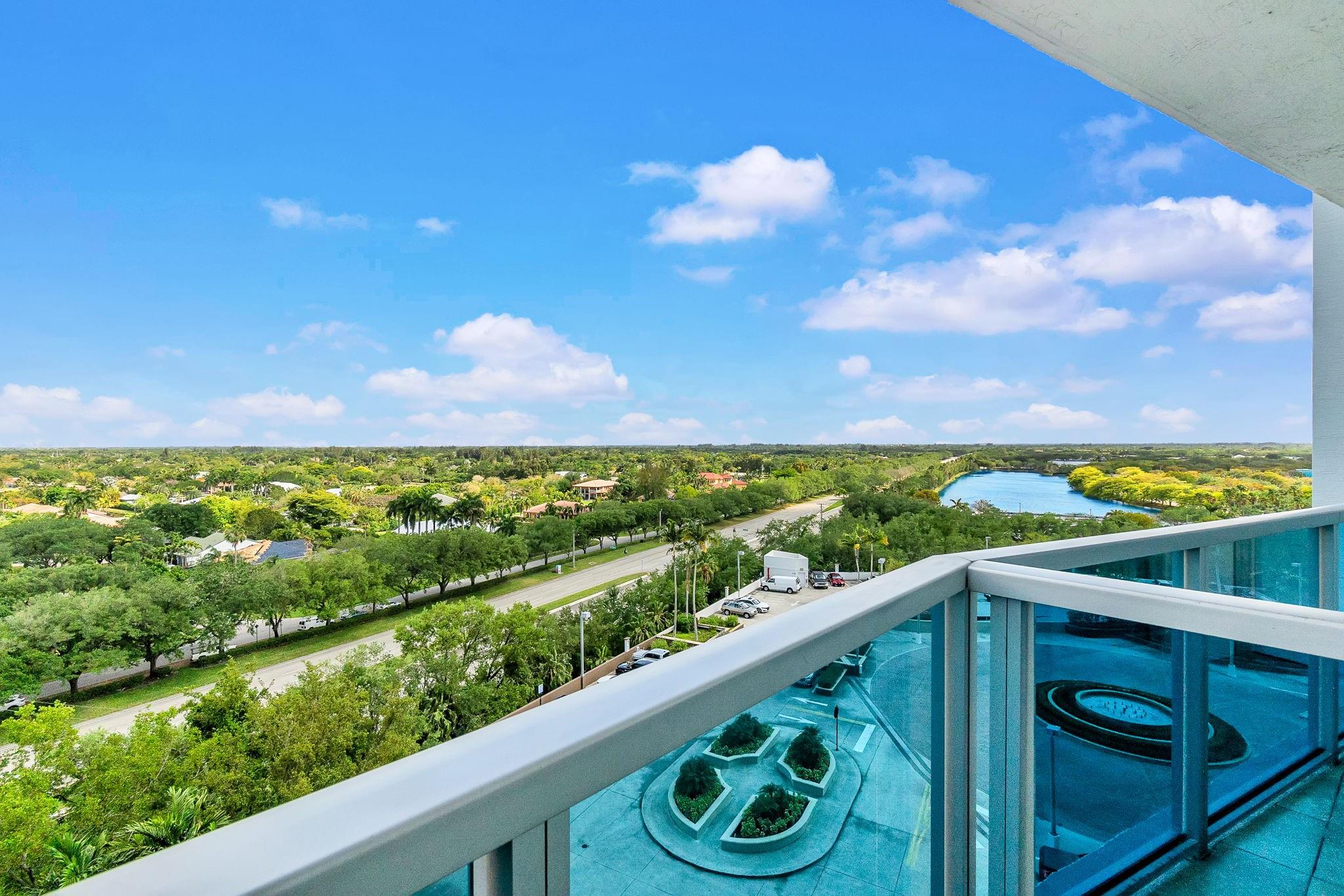 2641 N Flamingo Rd 1105N