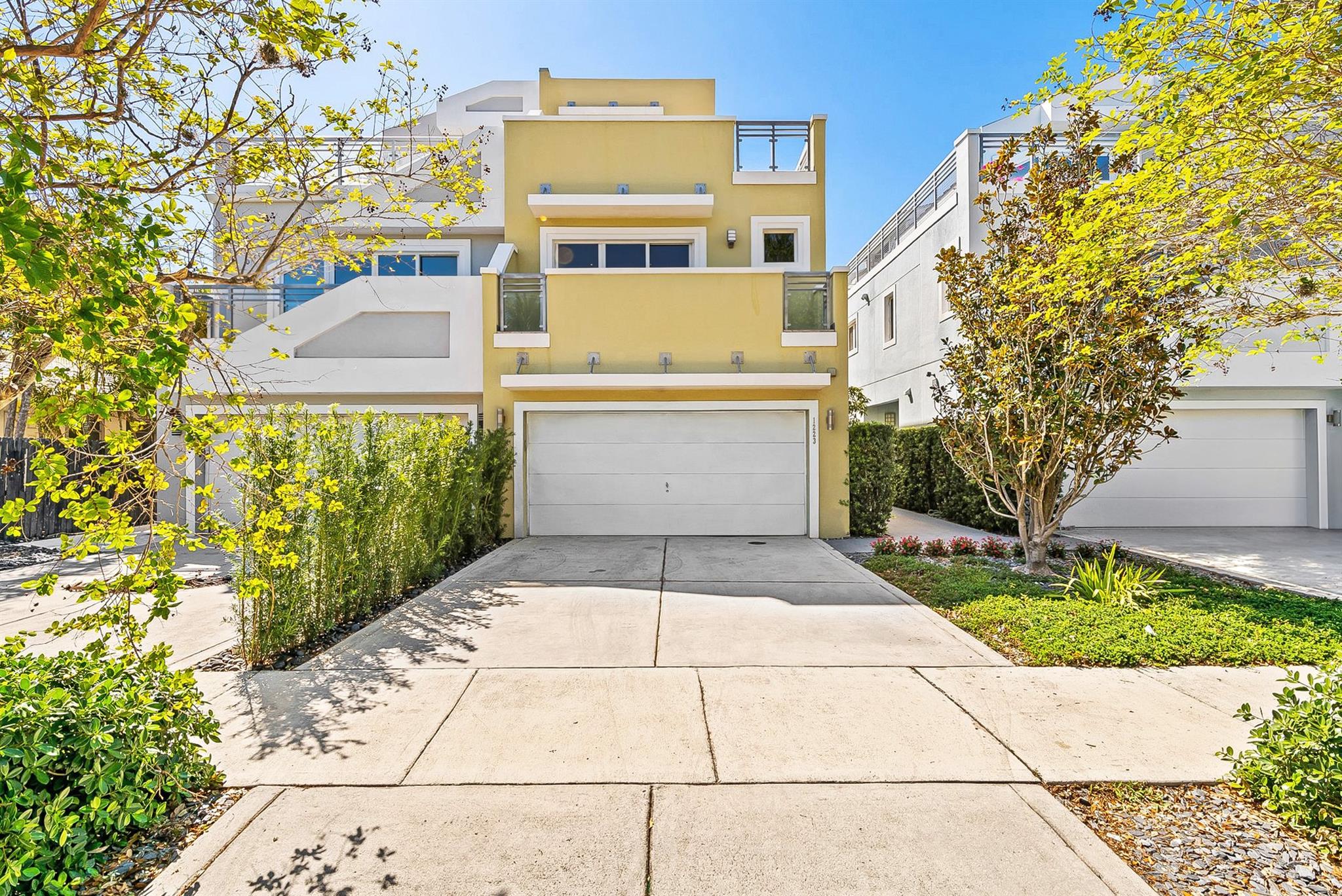 1223 NE 14th Ave
