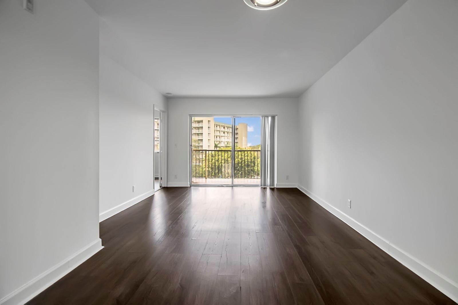 2230 N Cypress Bend Dr 504