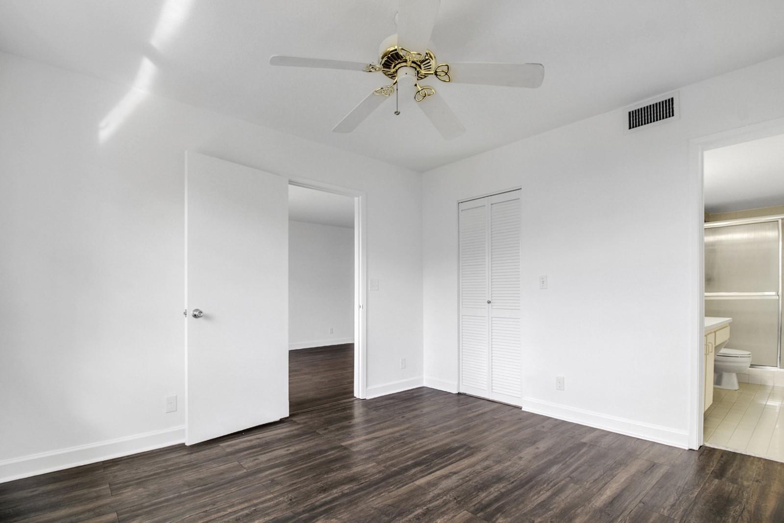 2230 N Cypress Bend Dr 504