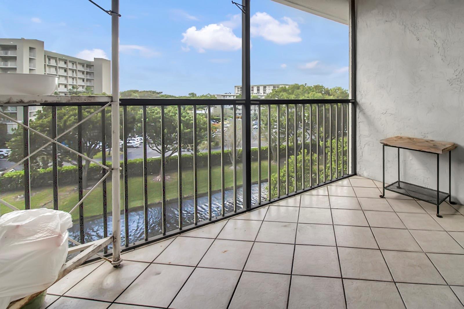 2230 N Cypress Bend Dr 504