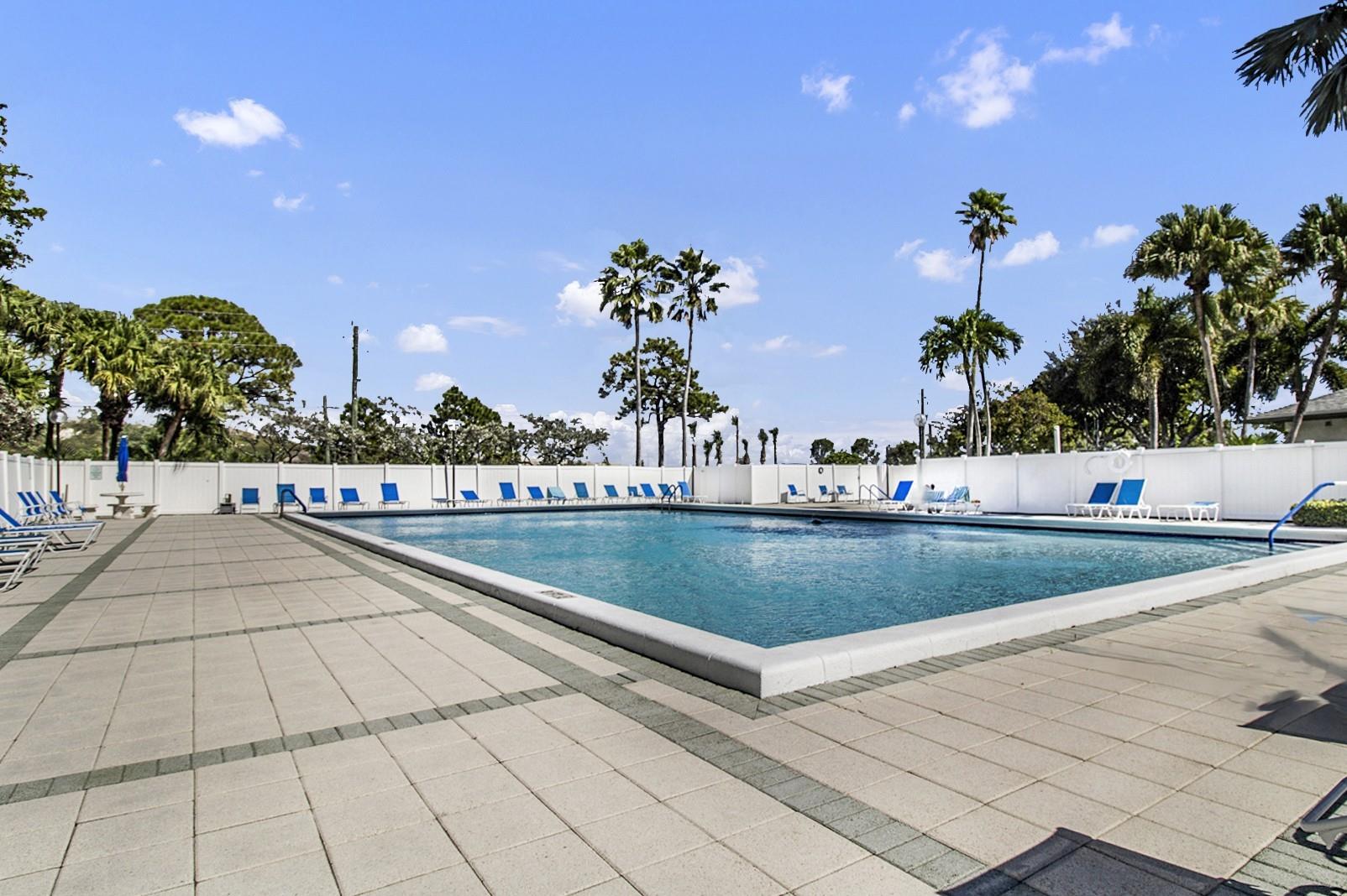 2230 N Cypress Bend Dr 504