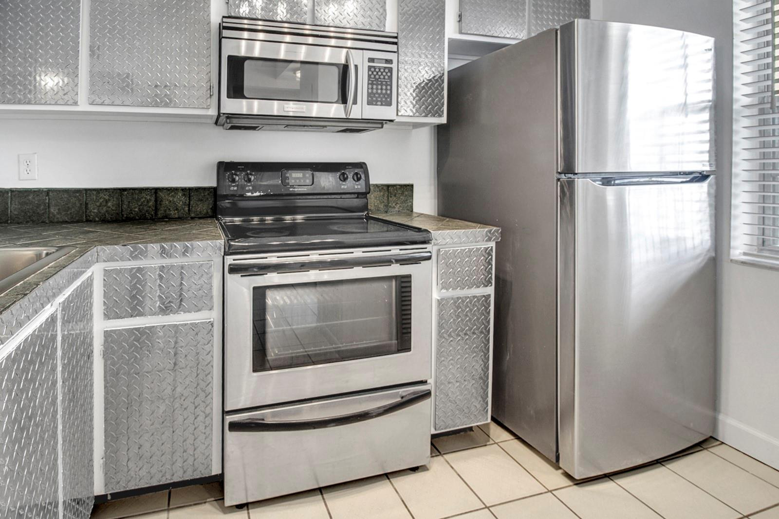 2230 N Cypress Bend Dr 504