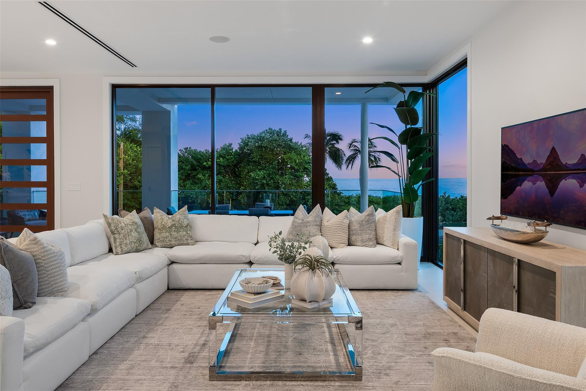 1813 N Fort Lauderdale Beach Blvd