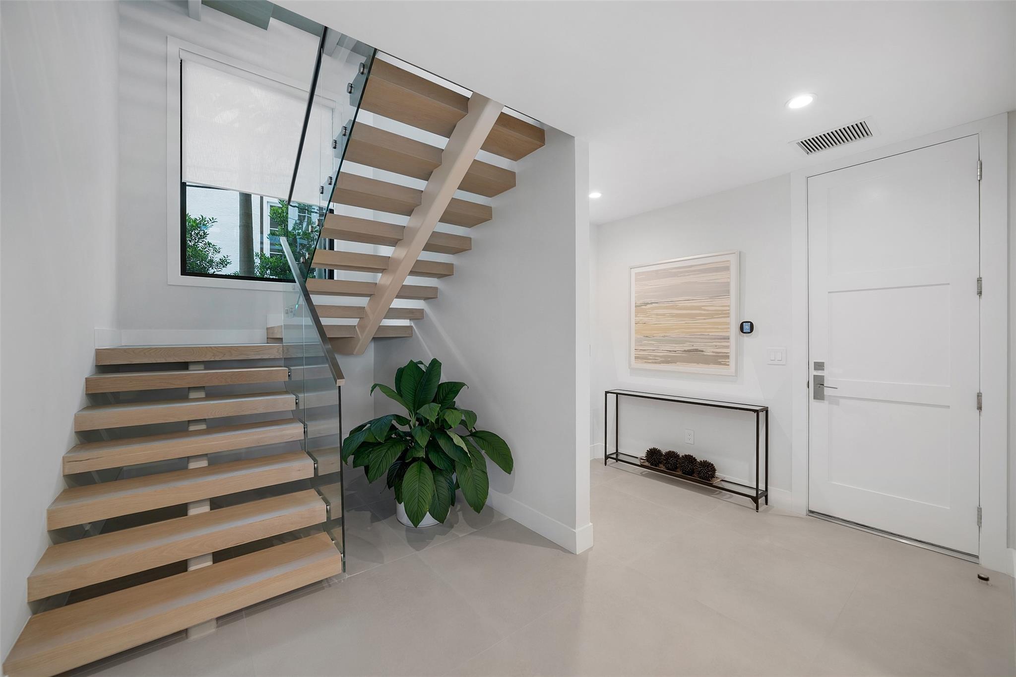 1813 N Fort Lauderdale Beach Blvd