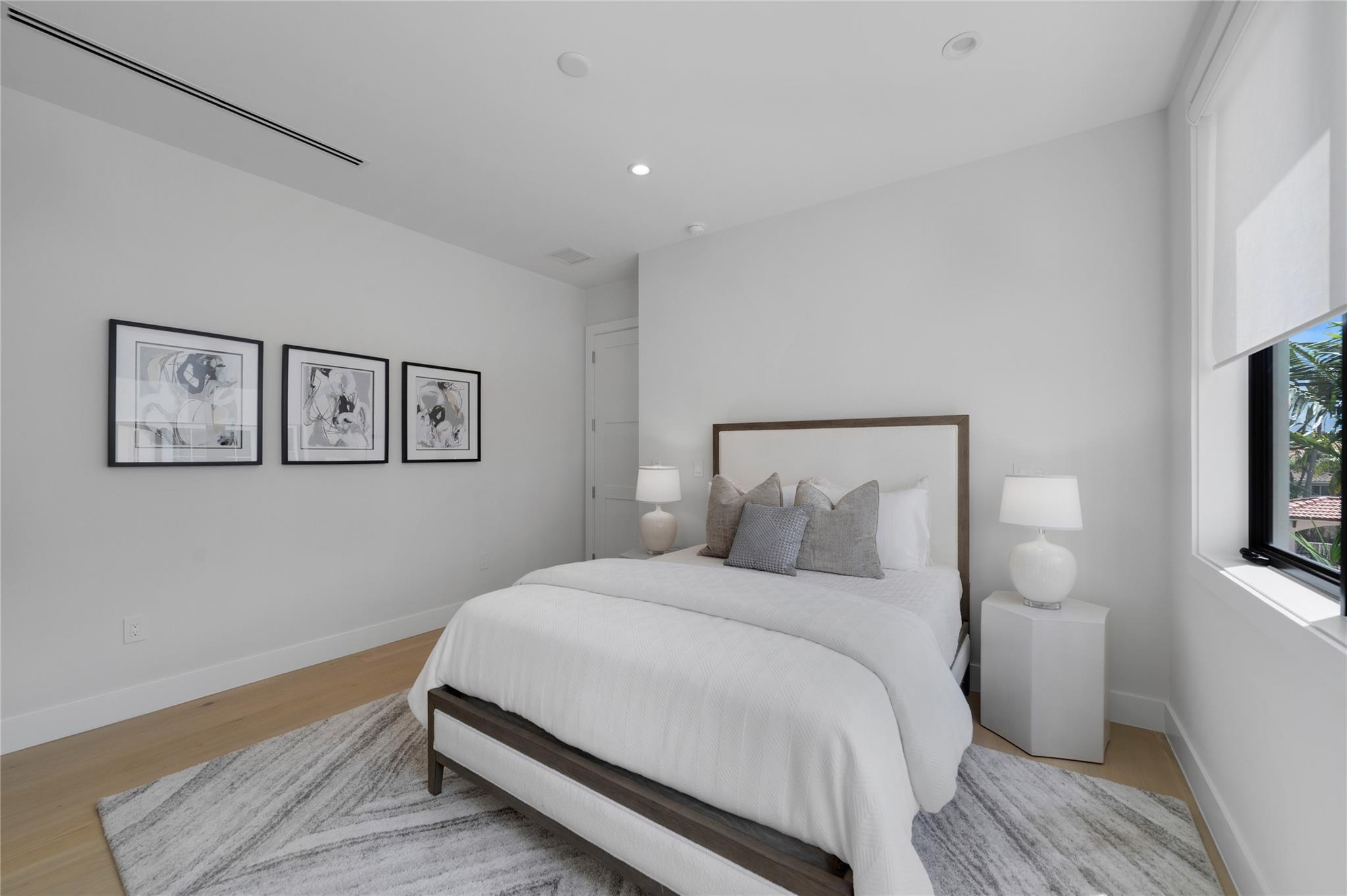 1813 N Fort Lauderdale Beach Blvd