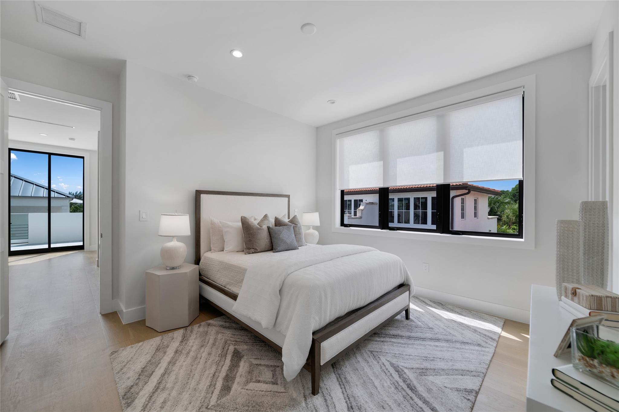 1813 N Fort Lauderdale Beach Blvd