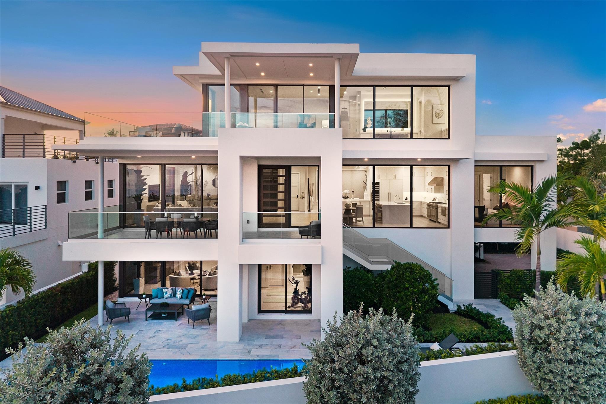 1813 N Fort Lauderdale Beach Blvd