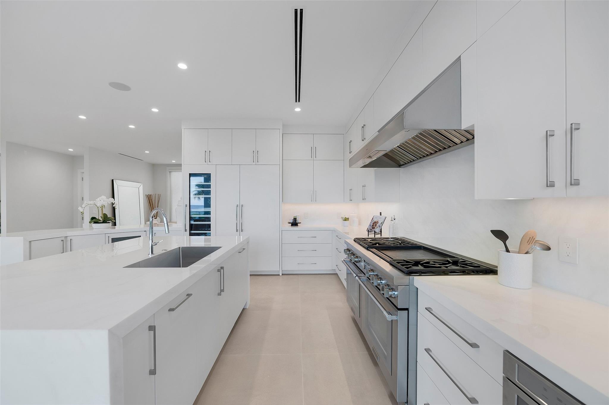 1813 N Fort Lauderdale Beach Blvd