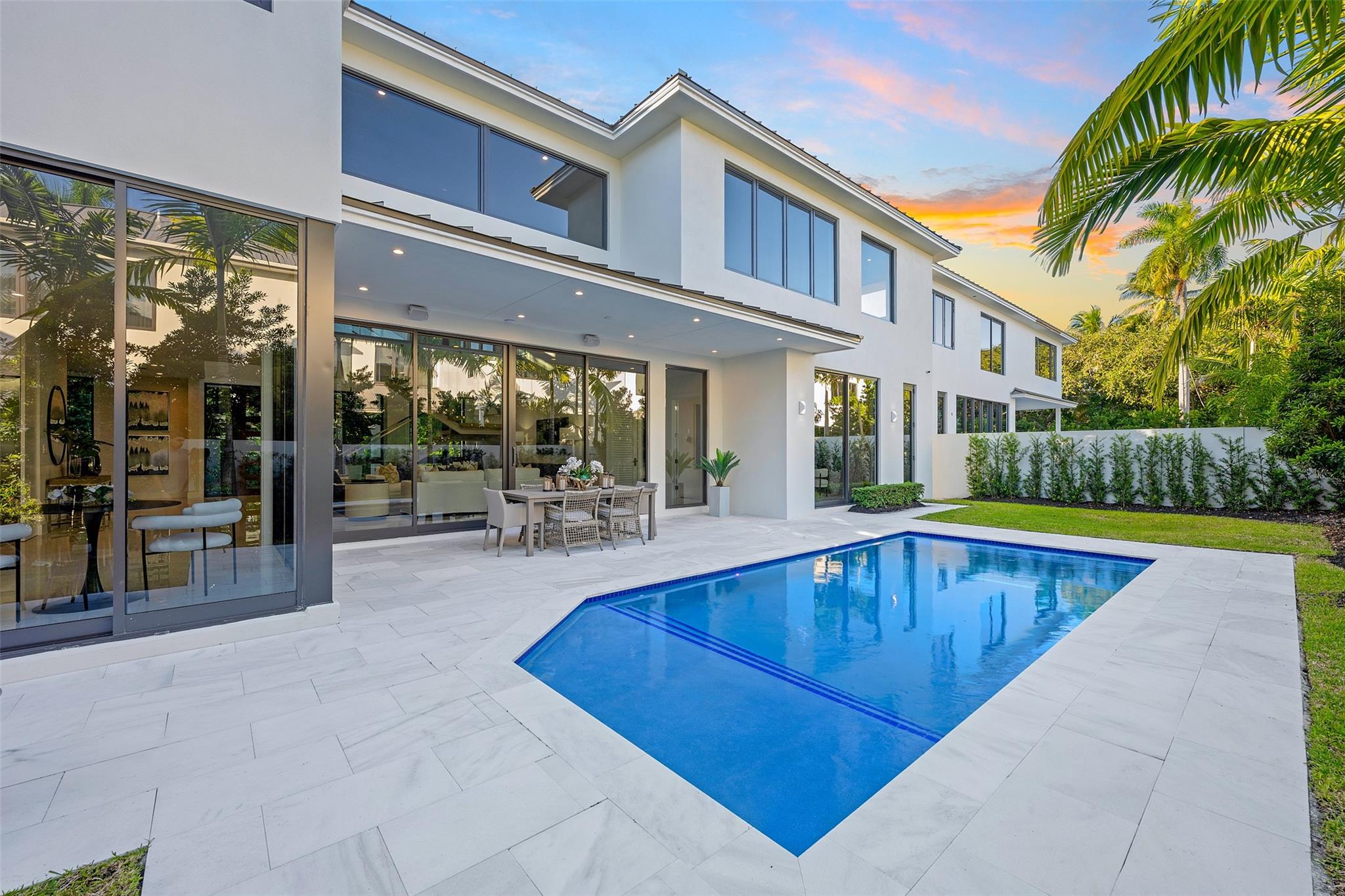 1544 Ponce De Leon Dr