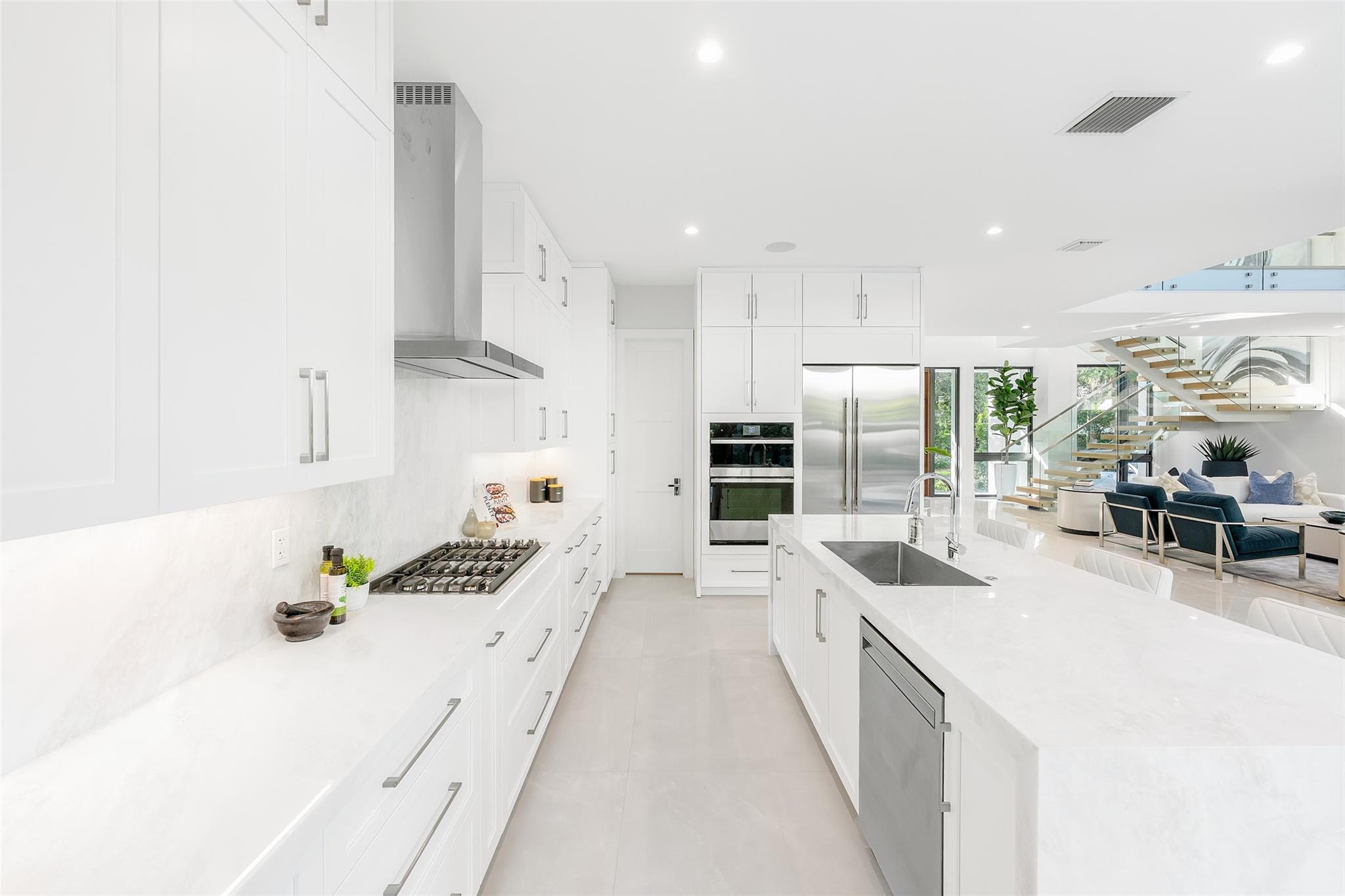 1544 Ponce De Leon Dr