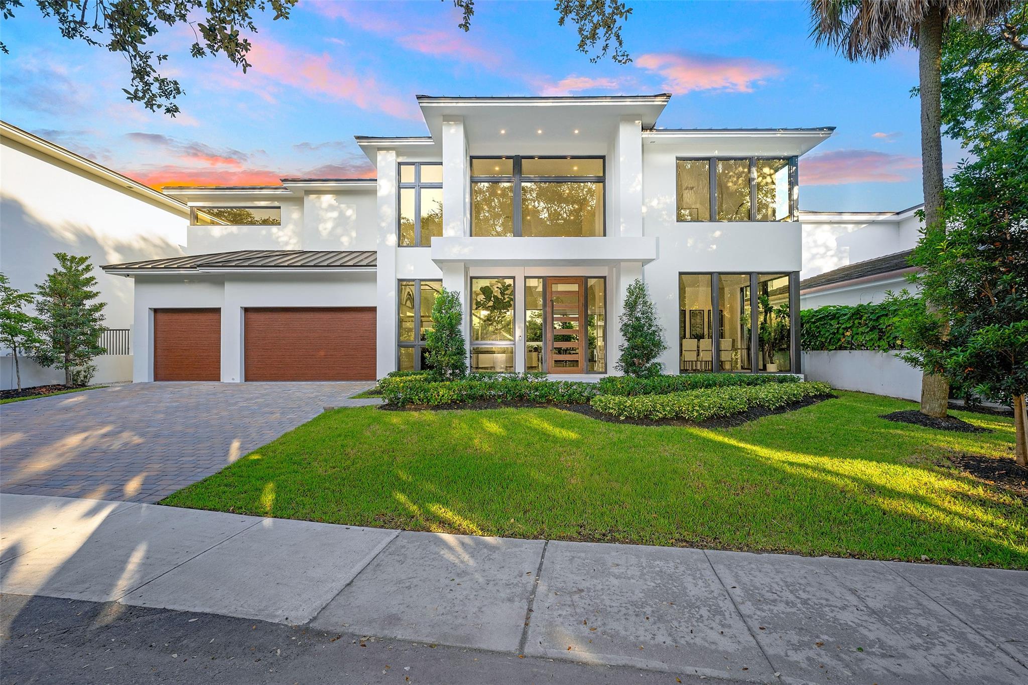 1544 Ponce De Leon Dr