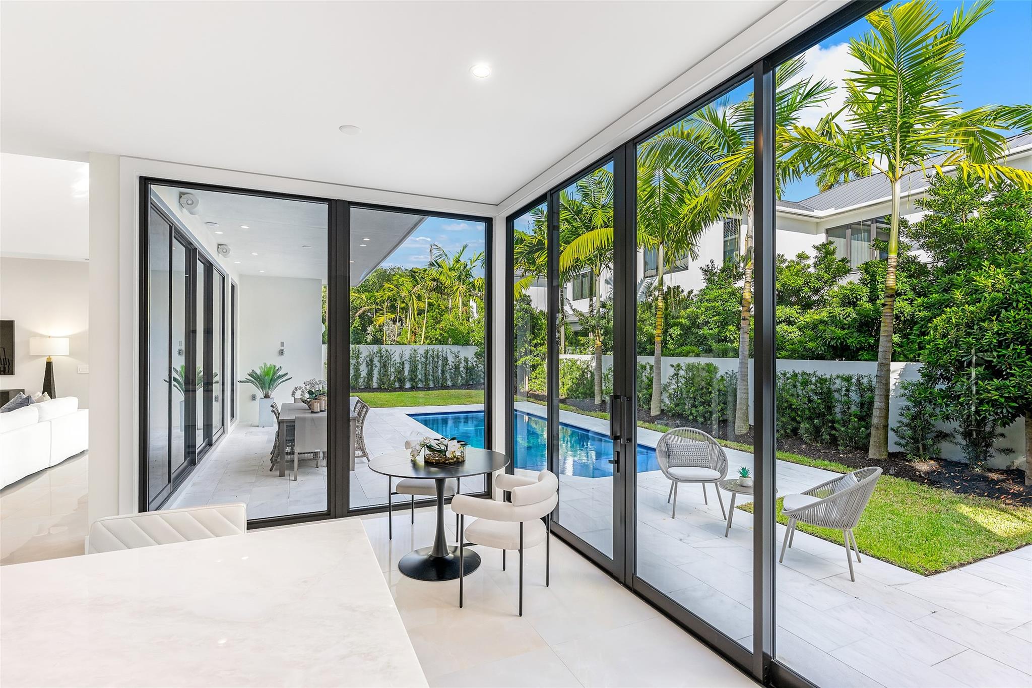 1544 Ponce De Leon Dr