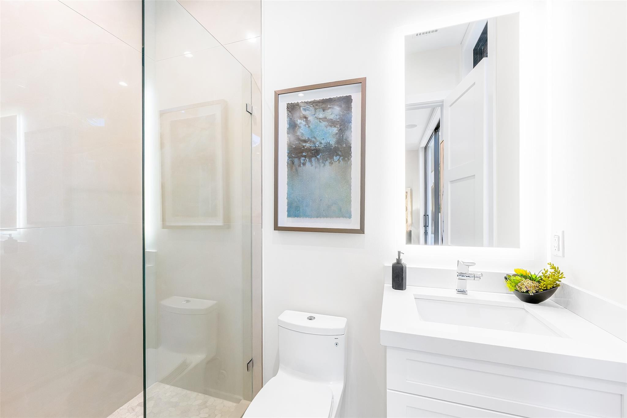 1544 Ponce De Leon Dr