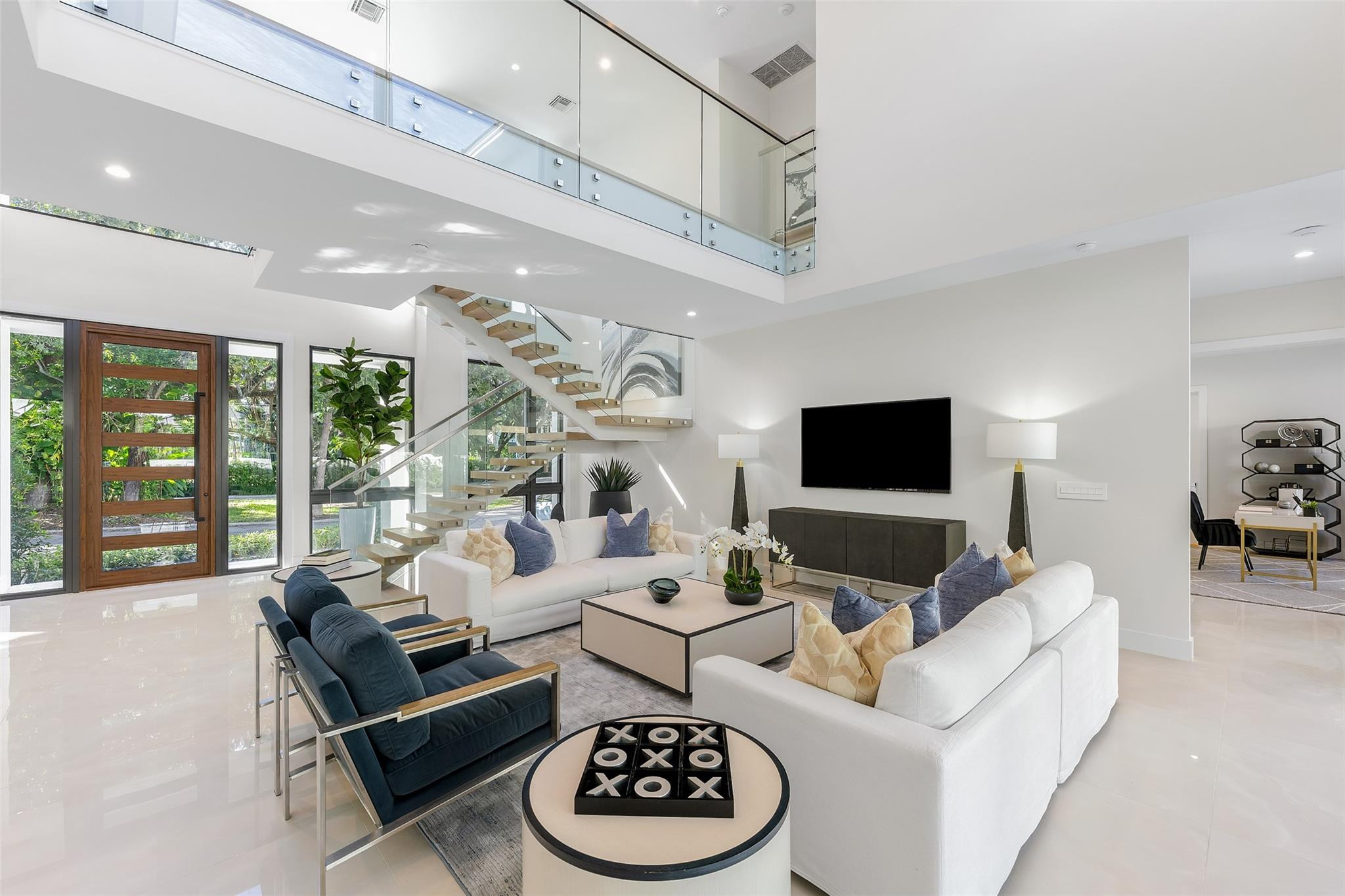 1544 Ponce De Leon Dr