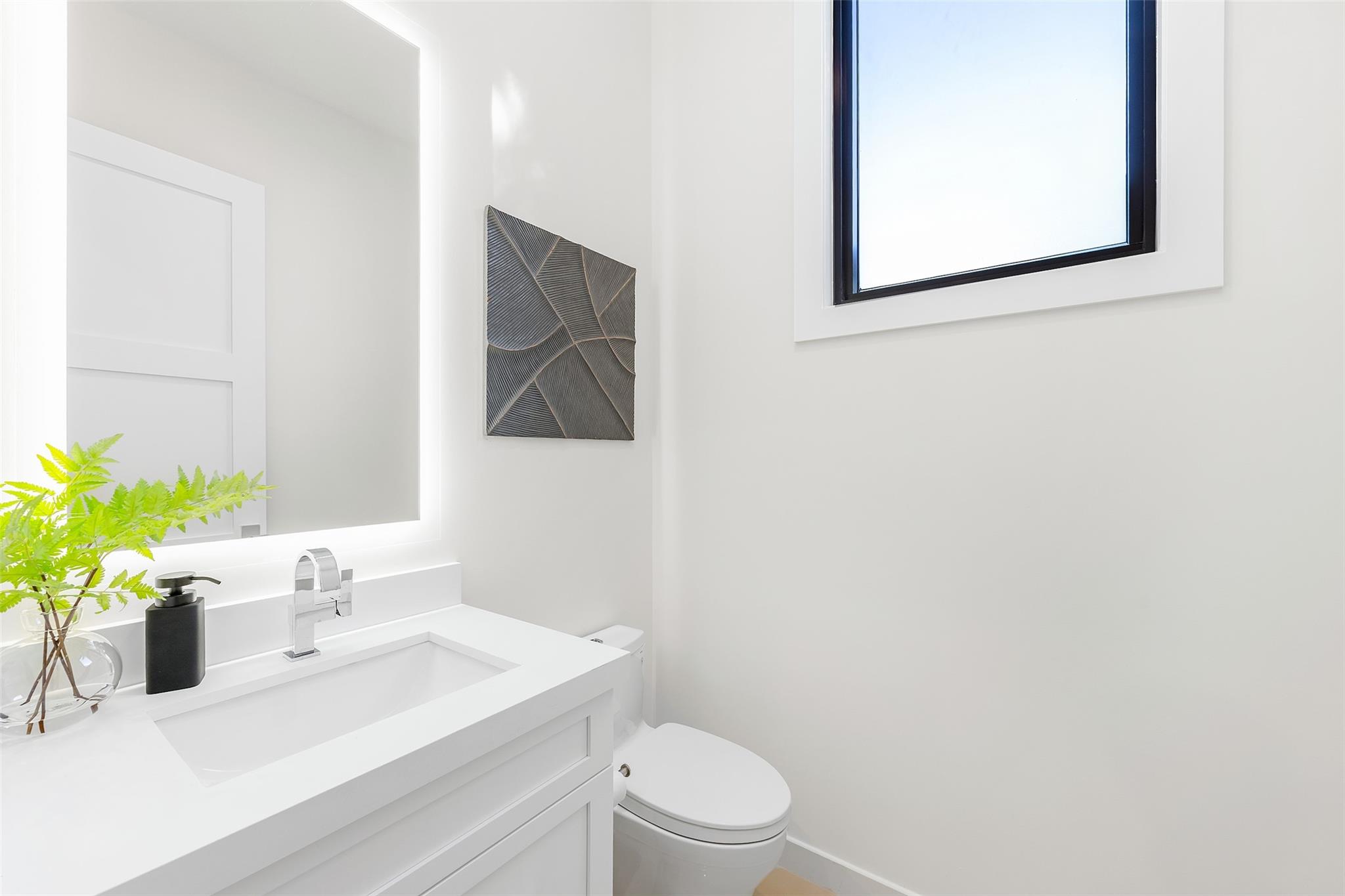 1544 Ponce De Leon Dr