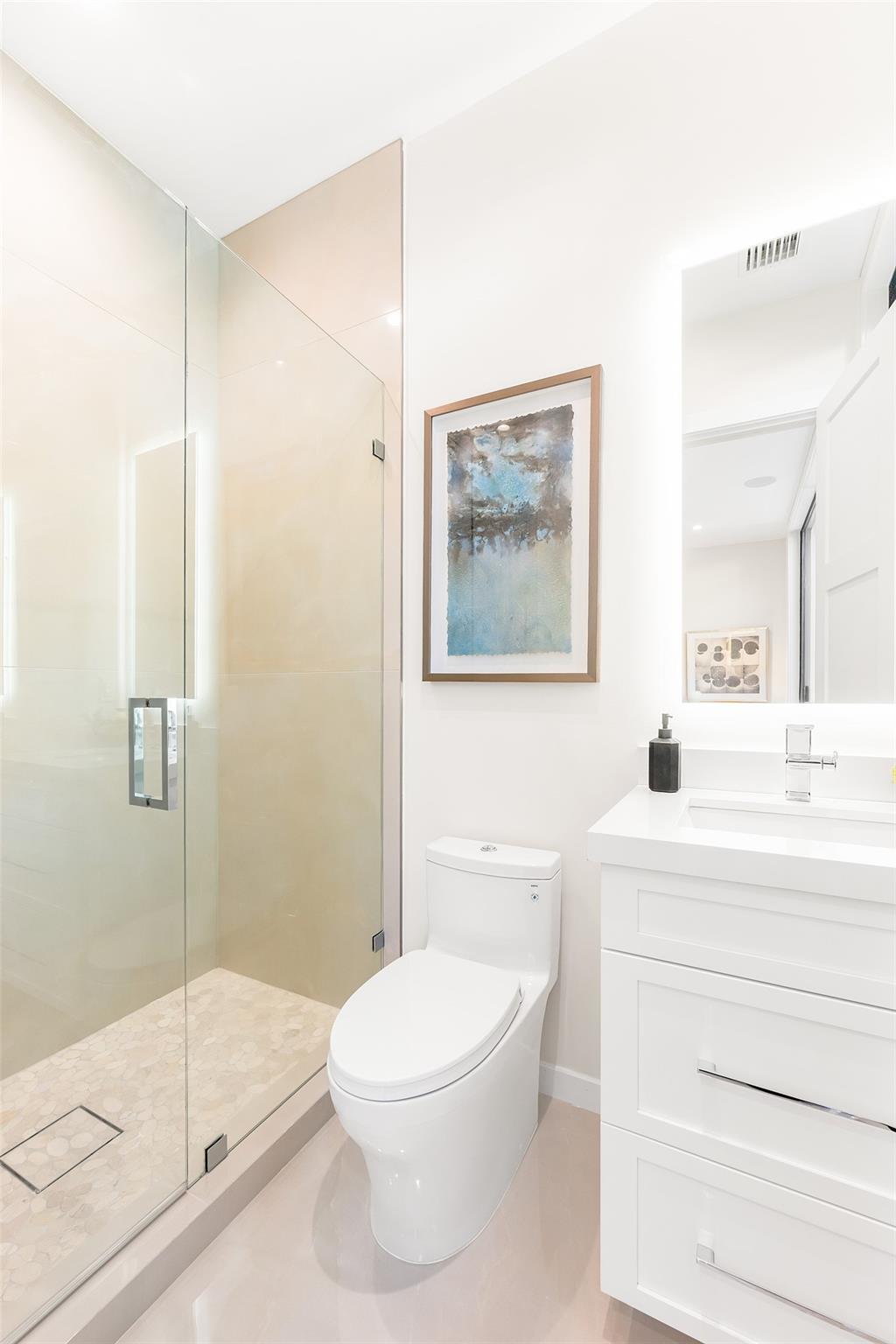 1544 Ponce De Leon Dr