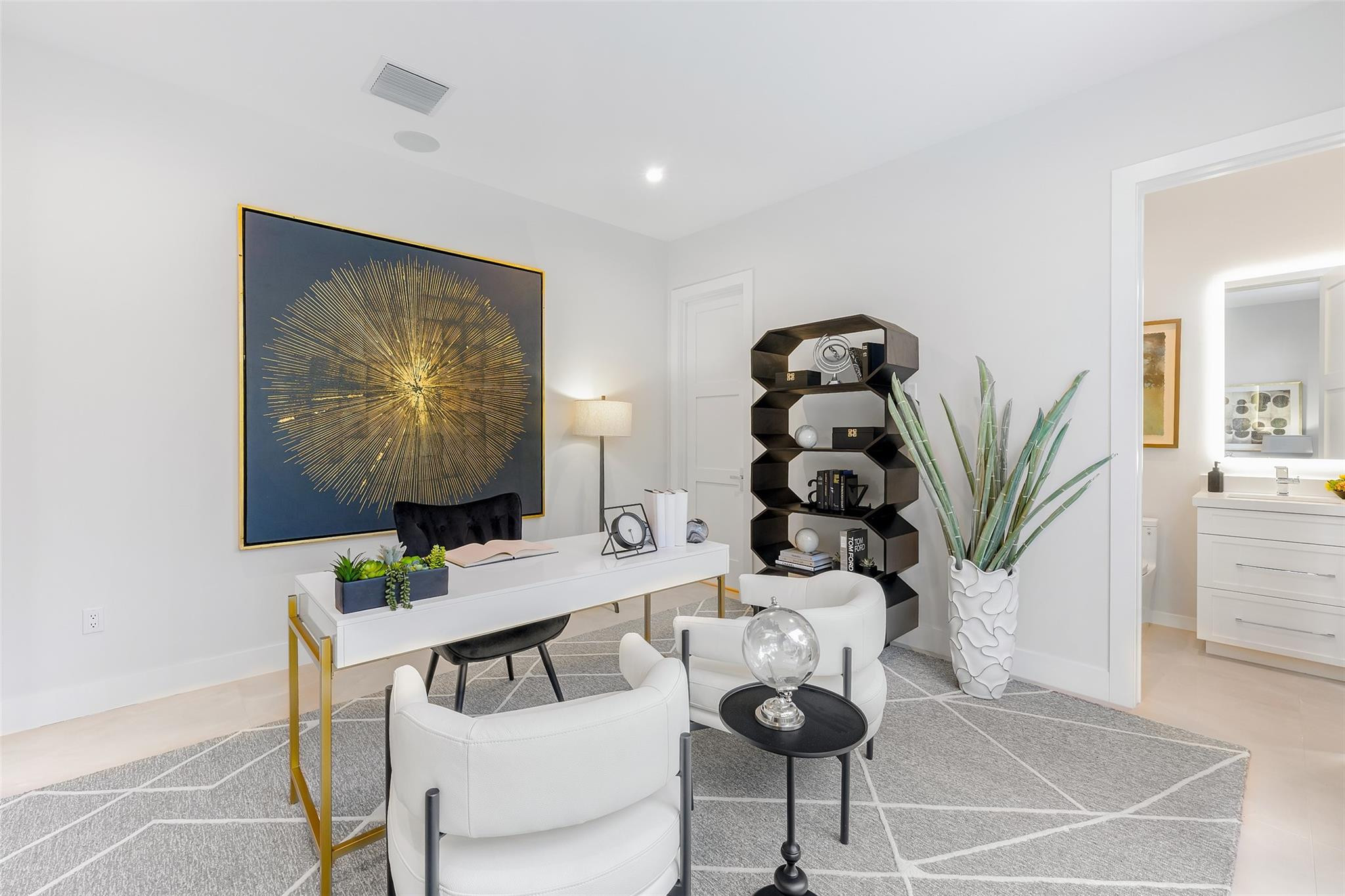 1544 Ponce De Leon Dr