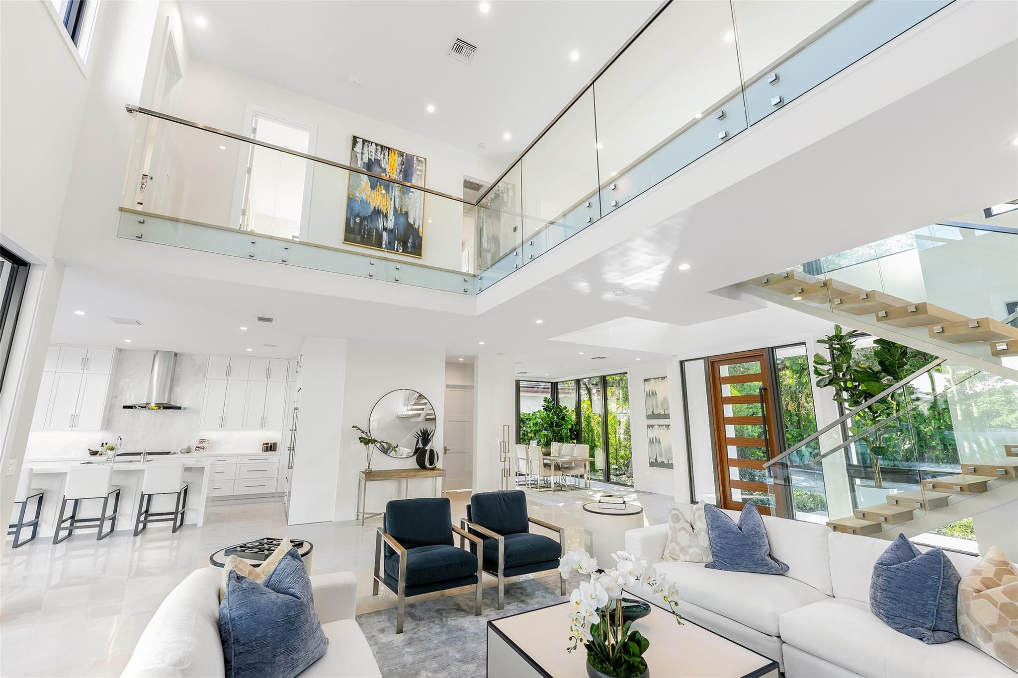 1544 Ponce De Leon Dr