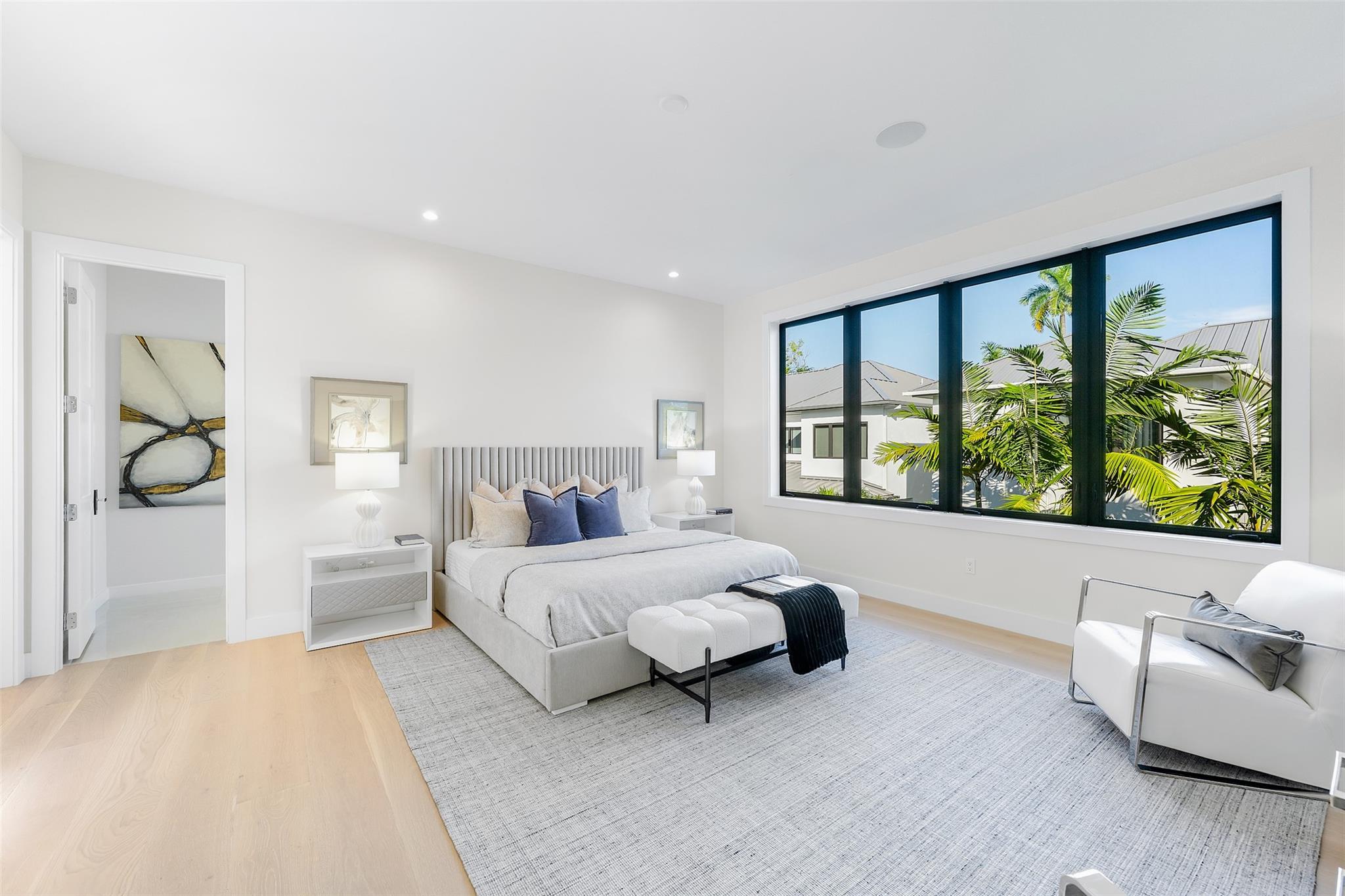 1544 Ponce De Leon Dr