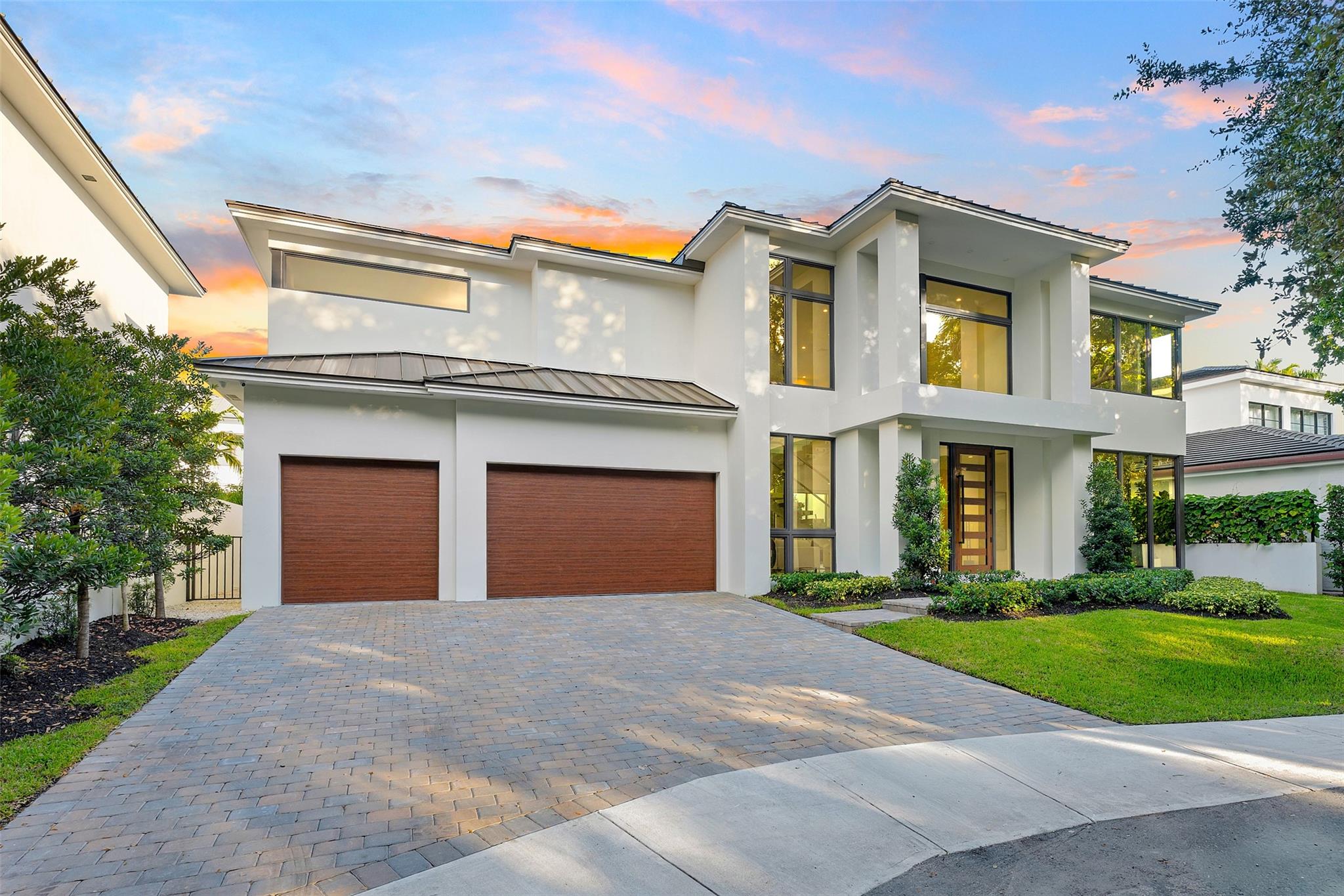 1544 Ponce De Leon Dr