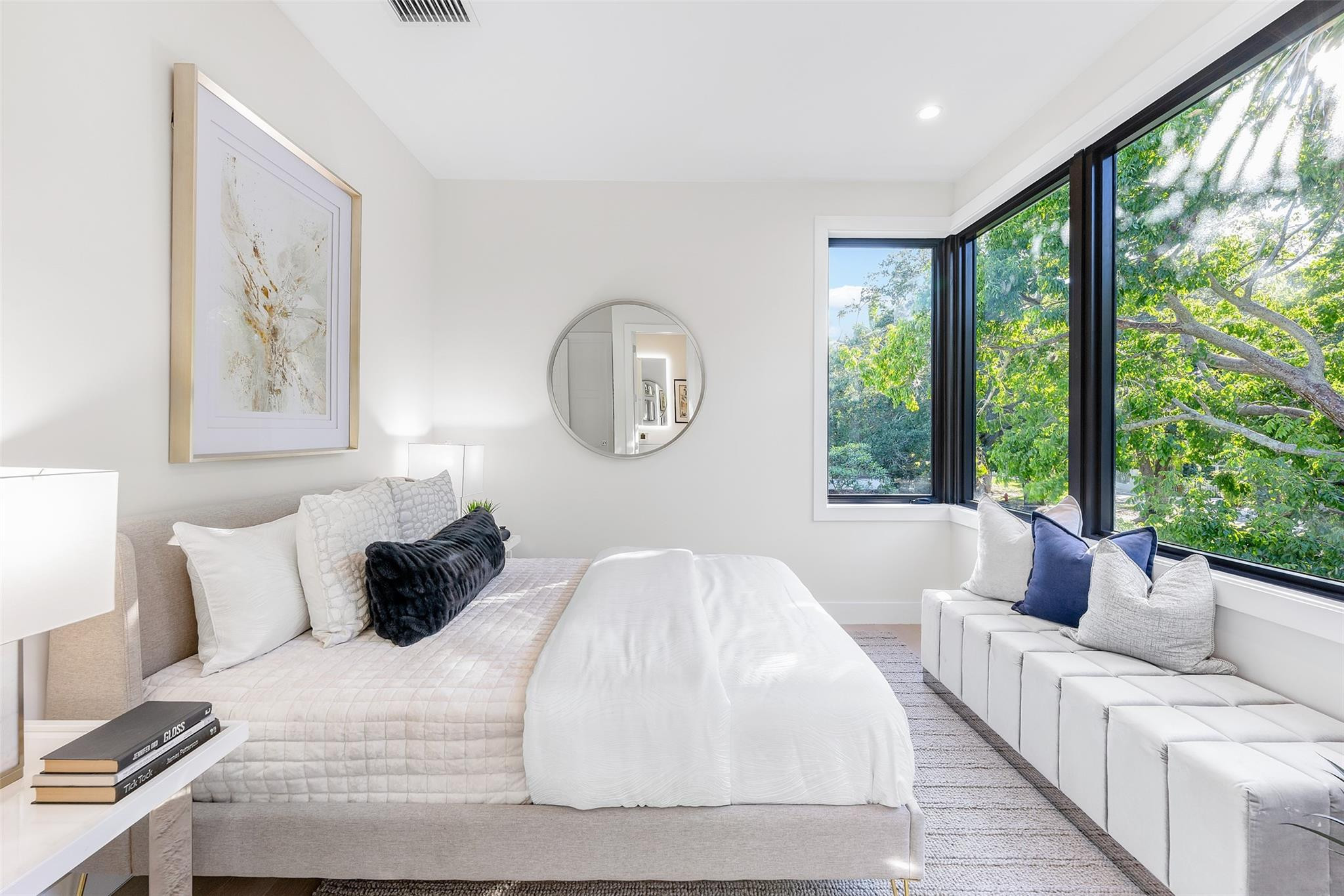 1544 Ponce De Leon Dr