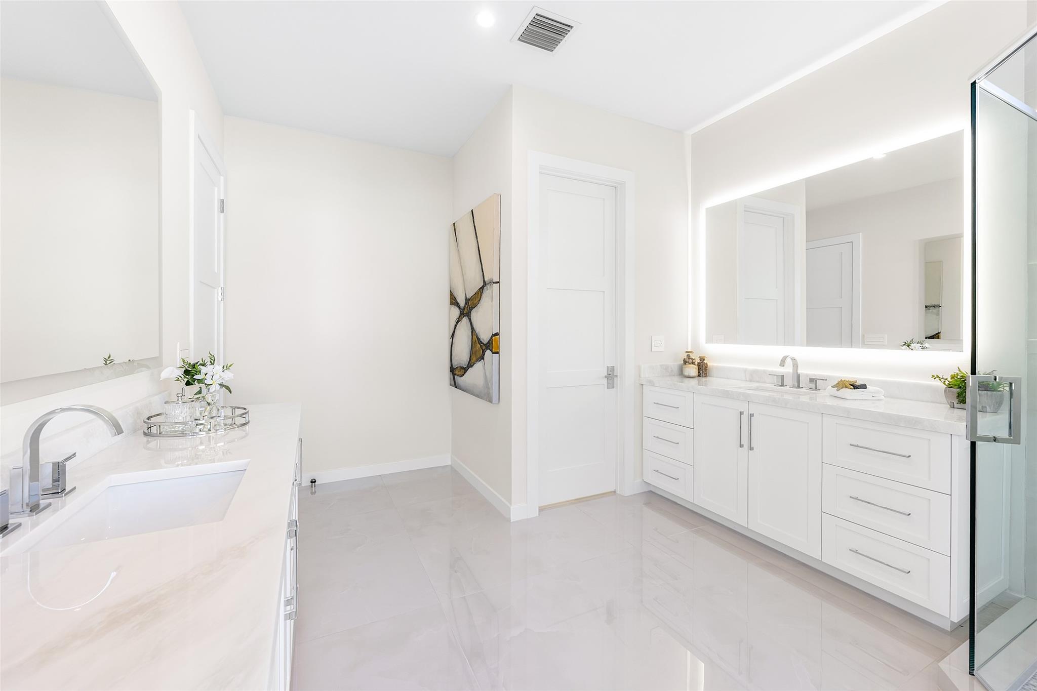 1544 Ponce De Leon Dr