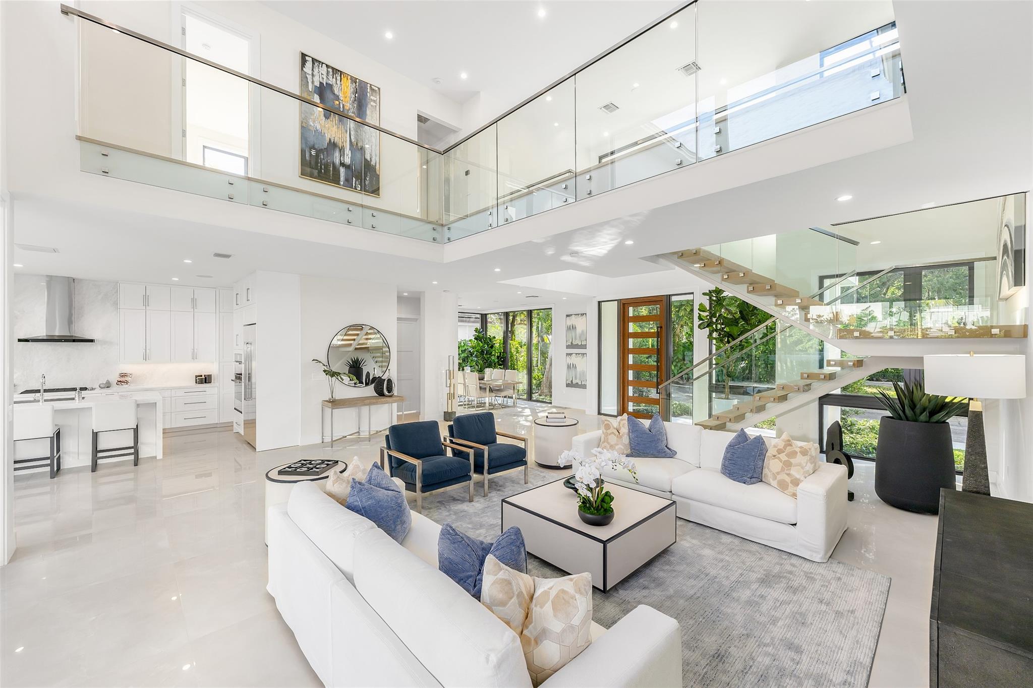 1544 Ponce De Leon Dr