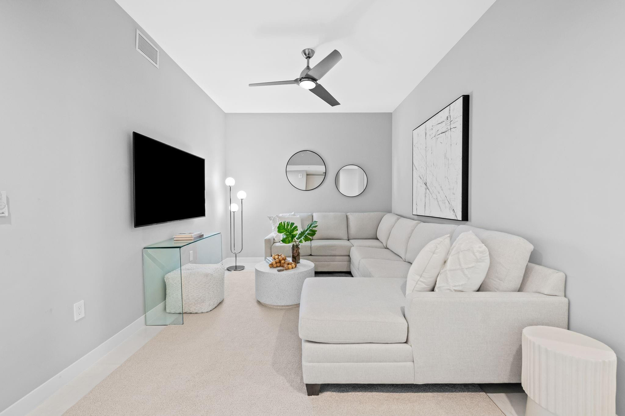 435 Bayshore Dr 302