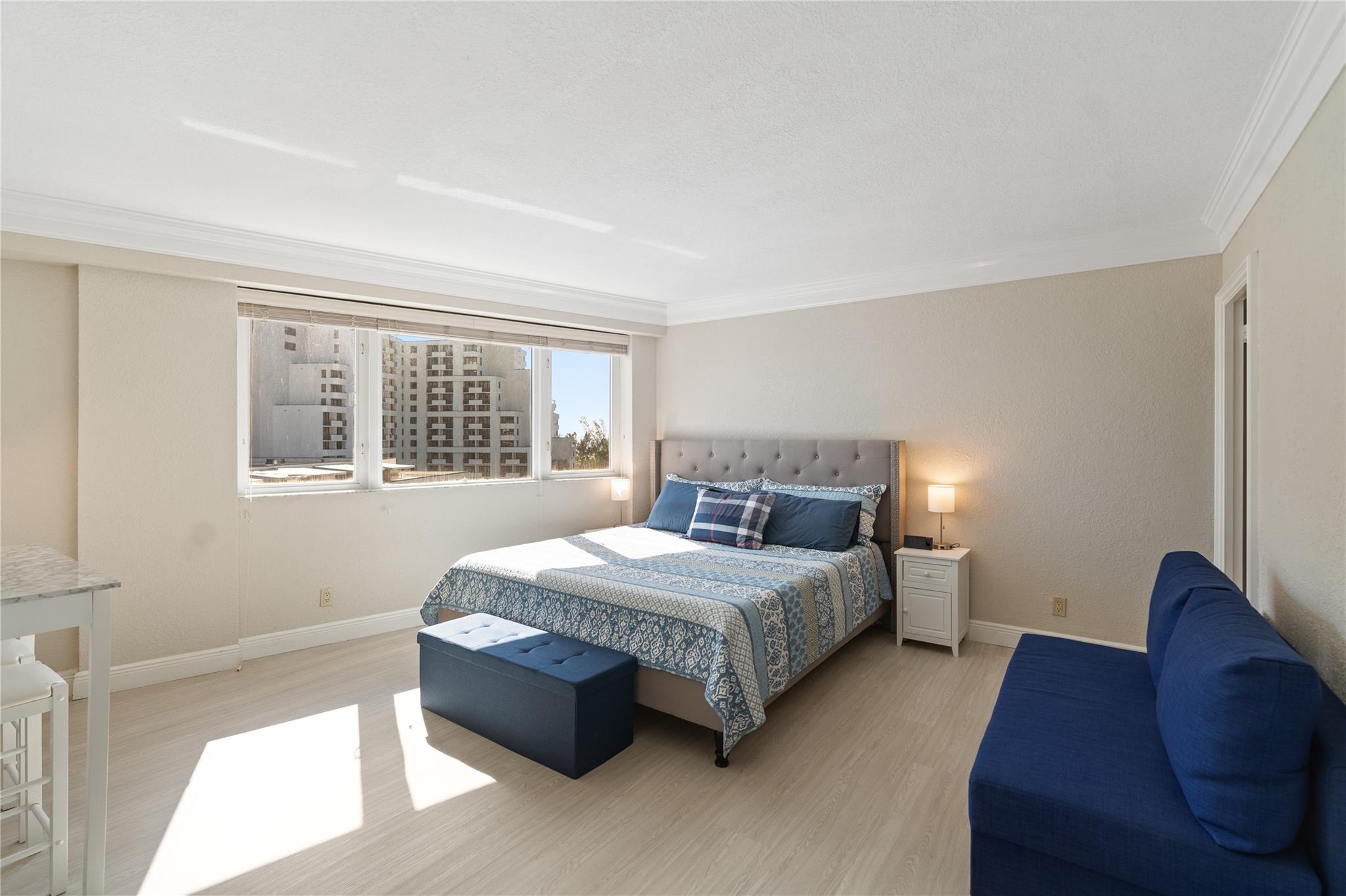 3000 Holiday Dr 1002