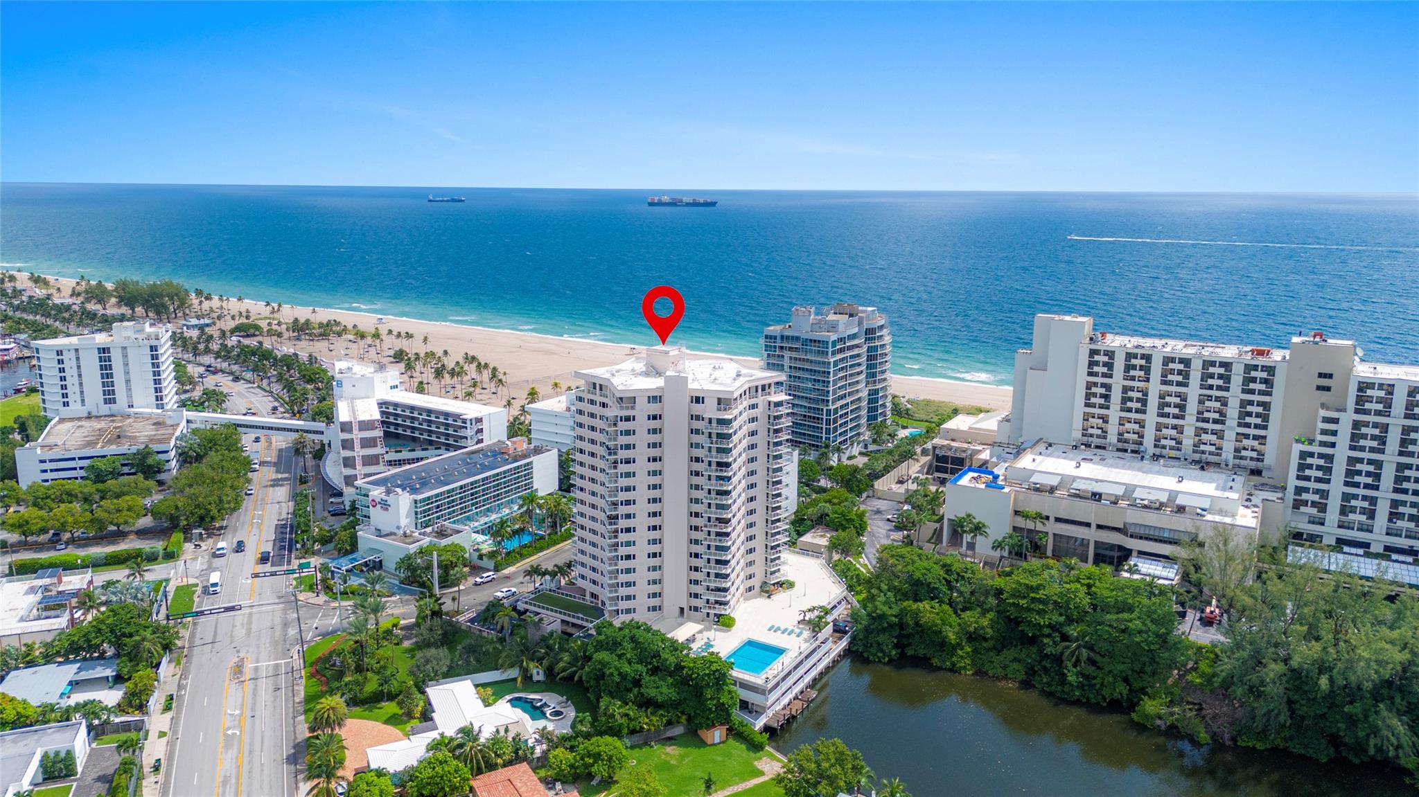 3000 Holiday Dr 1002