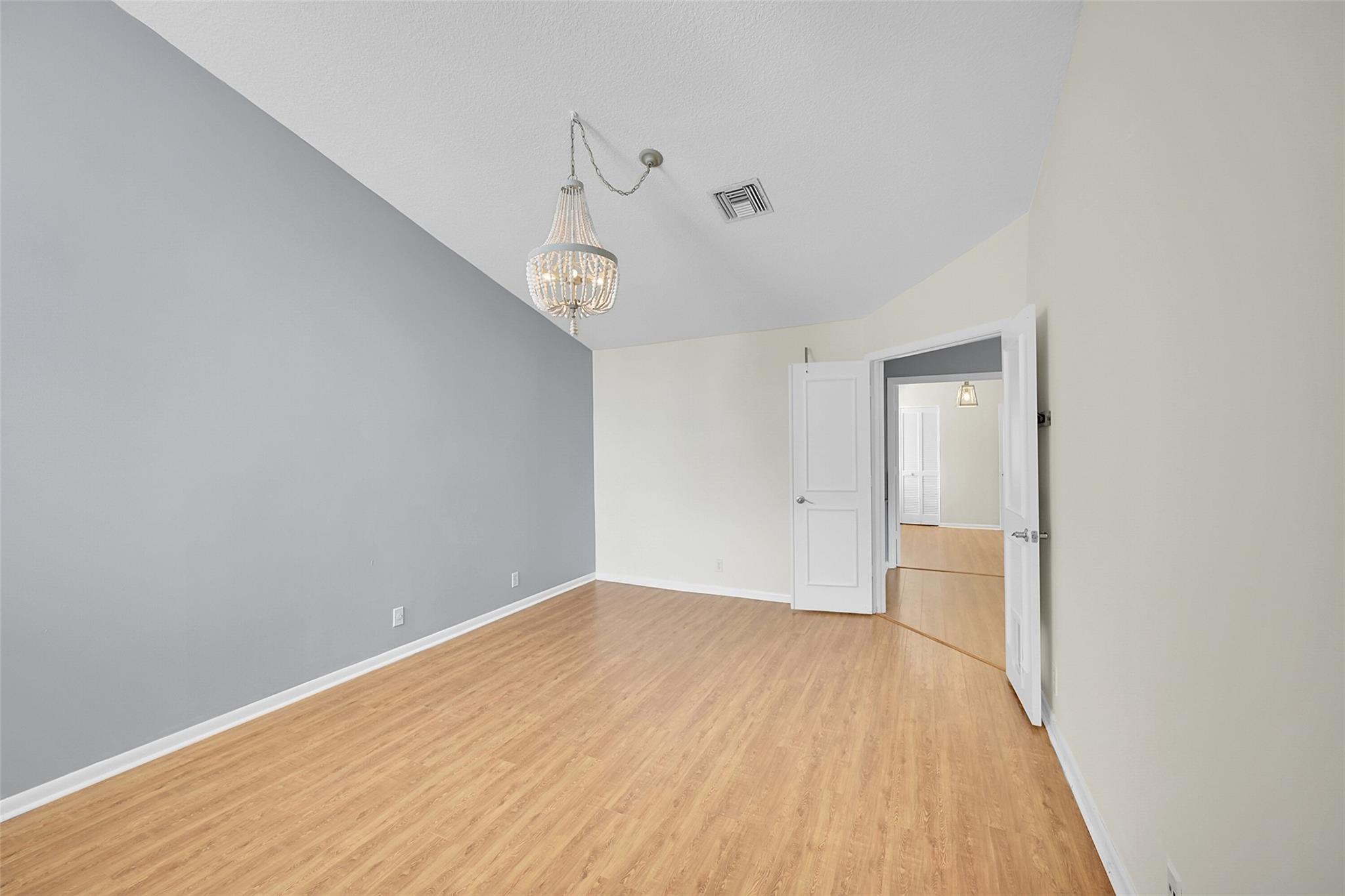 5307 Buckhead Cir 203