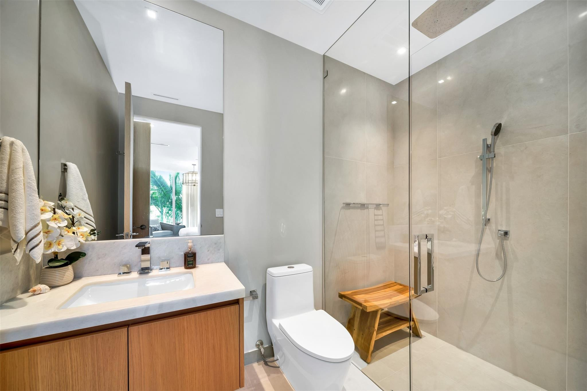 2311 SE 17th Street 202